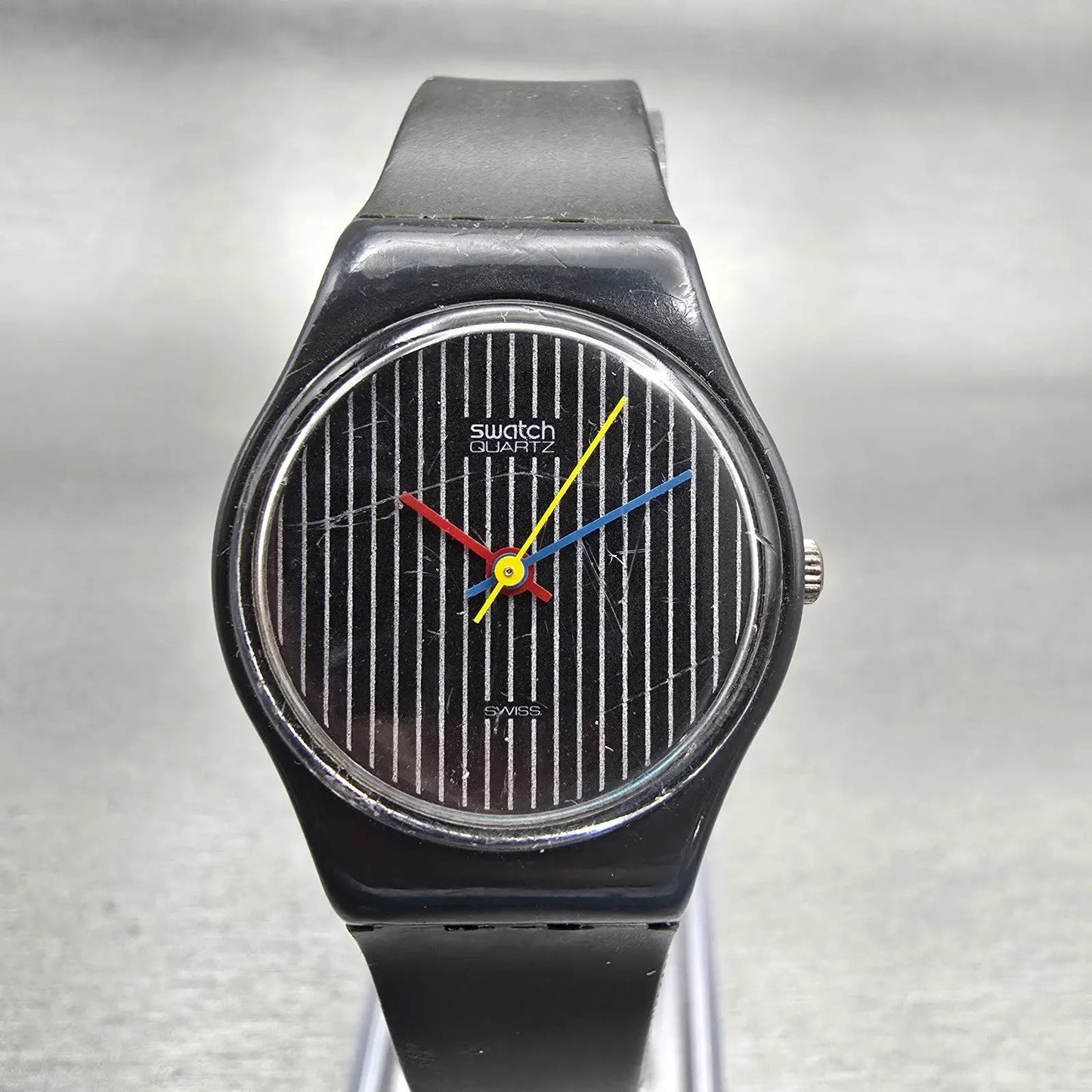 Swatch MISS PINSTRIPE Watch Women Black Dial Black Tone Round LA100 New Battery0