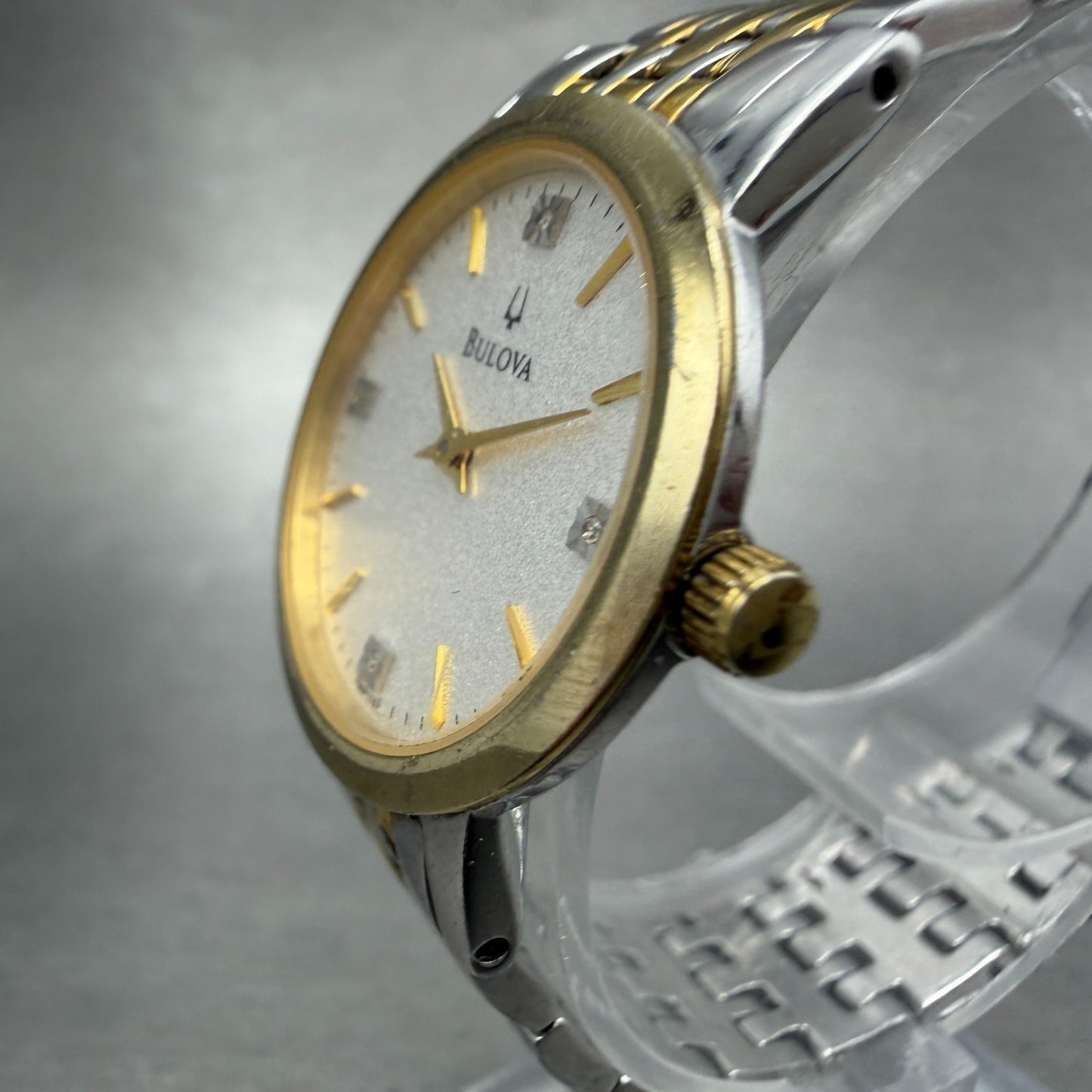 Bulova Watch Women 27mm Silver Dial Two Tone Round 98P115 New Battery Diamond2
