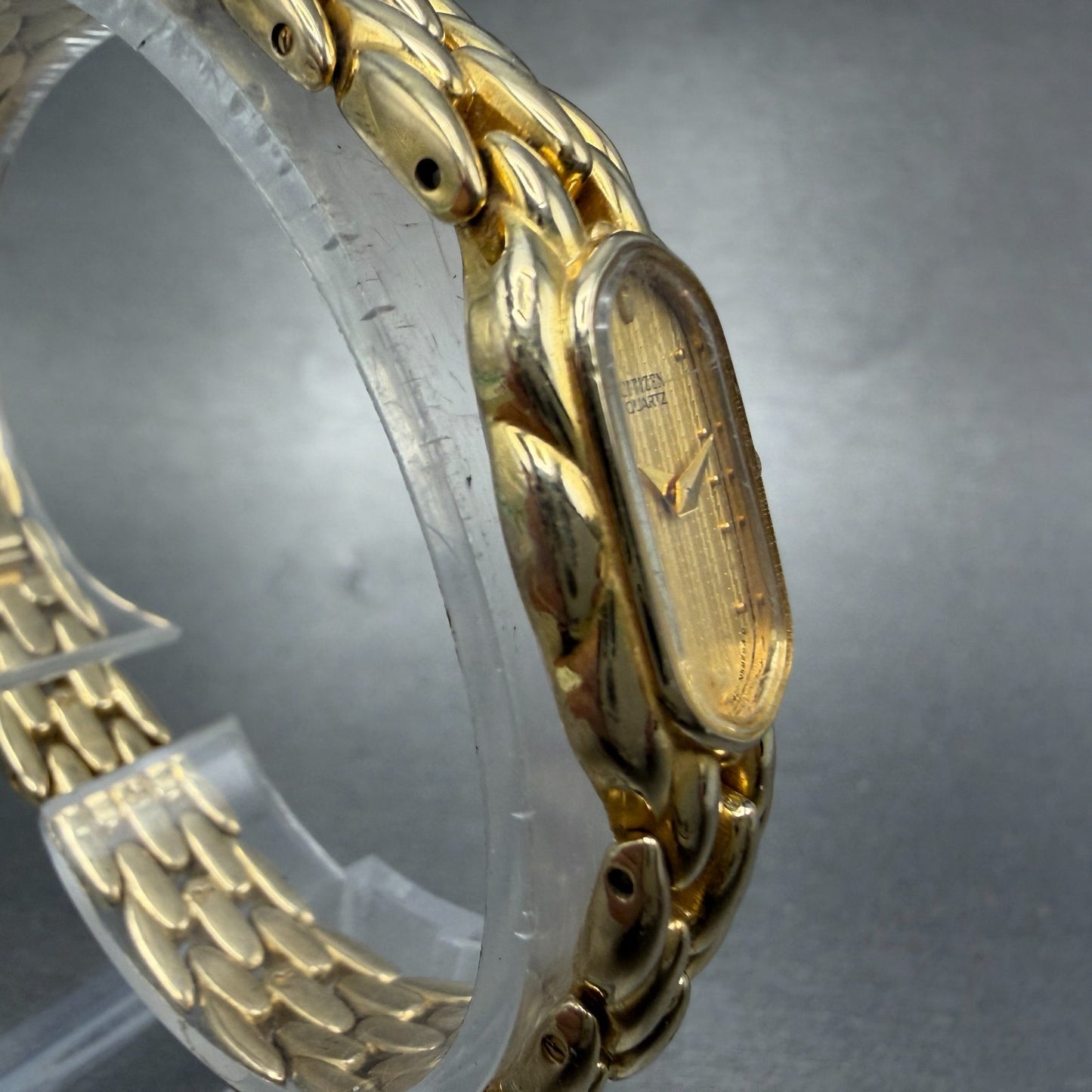 Citizen Watch Women 14mm Champagne Dial Gold Tone Oval 5421-S61241 New Battery3