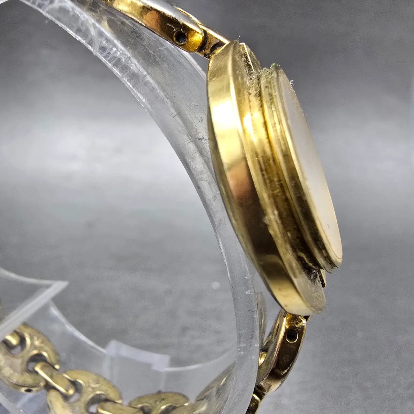 Gucci 11/12.2 Watch Women 26mm White Dial Gold Tone Round New Battery NO Bezel3