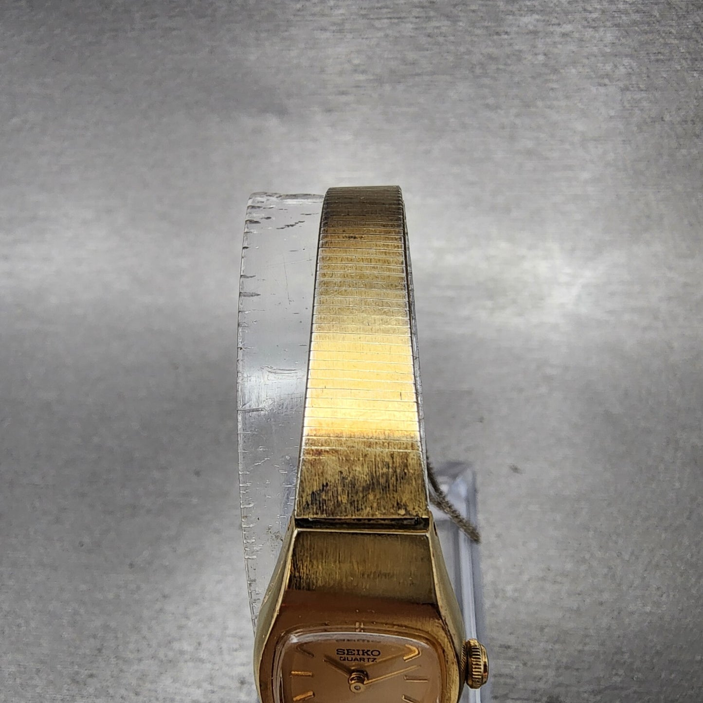 Seiko Watch Women 16mm Gold Dial Gold Tone Rectangle 54205039 New Battery A VTG4