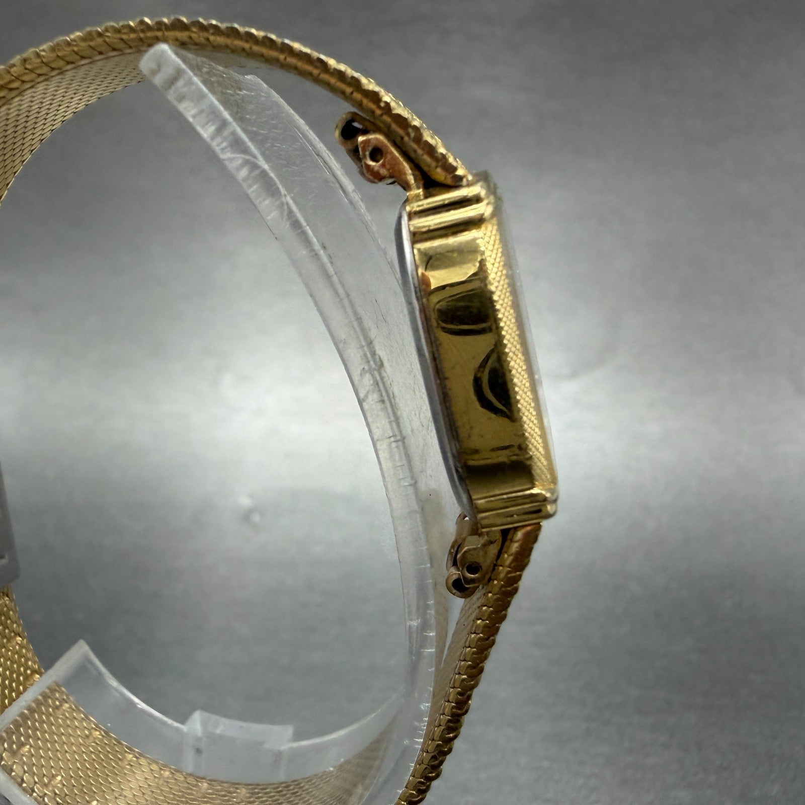 Seiko Alba Estate Tank Watch Women 19mm Champagne Dial Gold Tone New Battery3