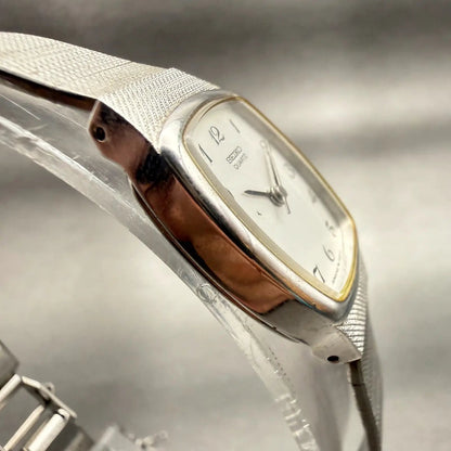 Seiko Watch Women 19mm Silver Dial Silver Tone Oval 1421-5170 New Battery VTG3