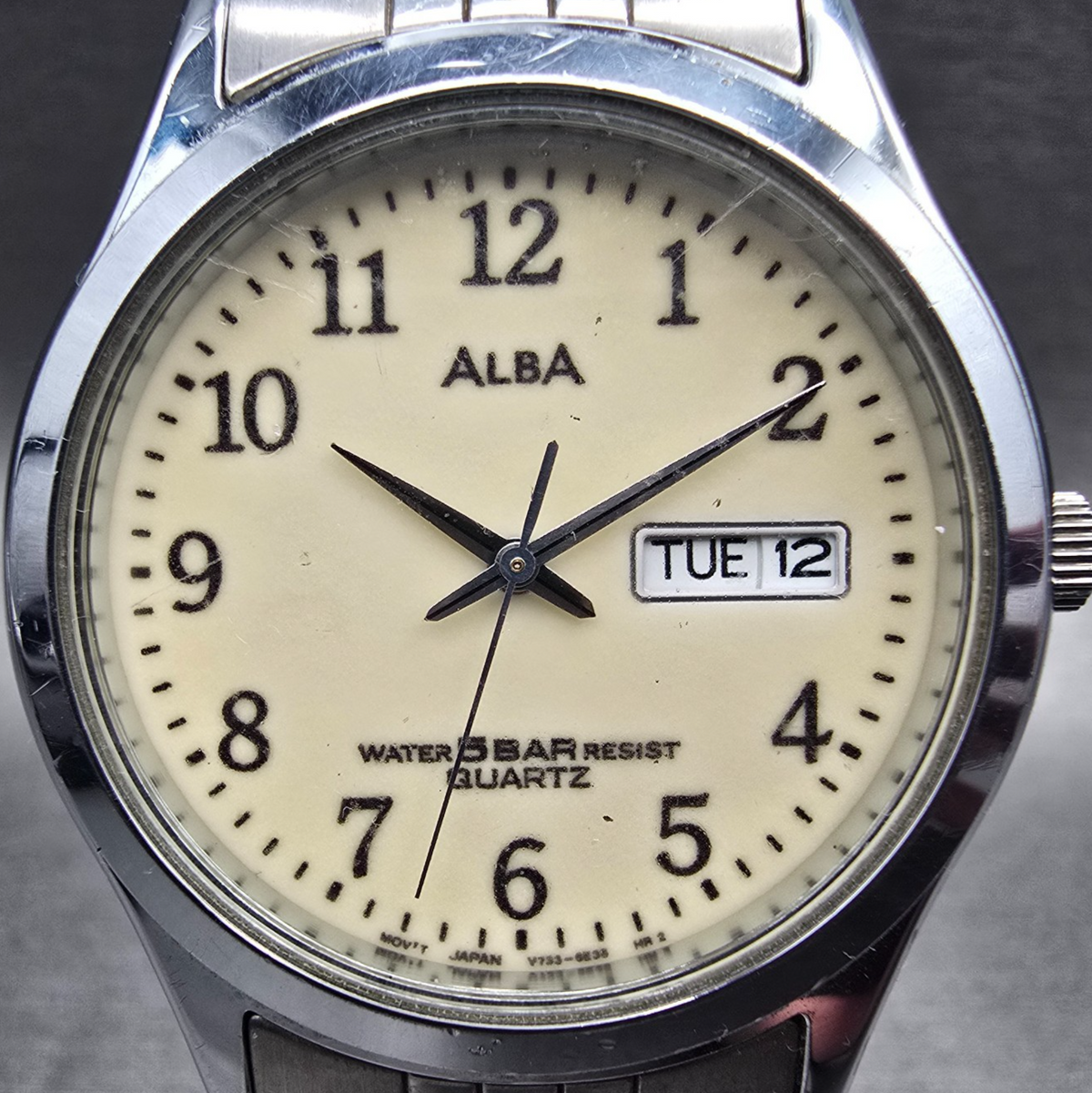 Seiko Alba Watch Men 34mm Luminous Dial Silver Tone Date V733-6C20 New Battery D1