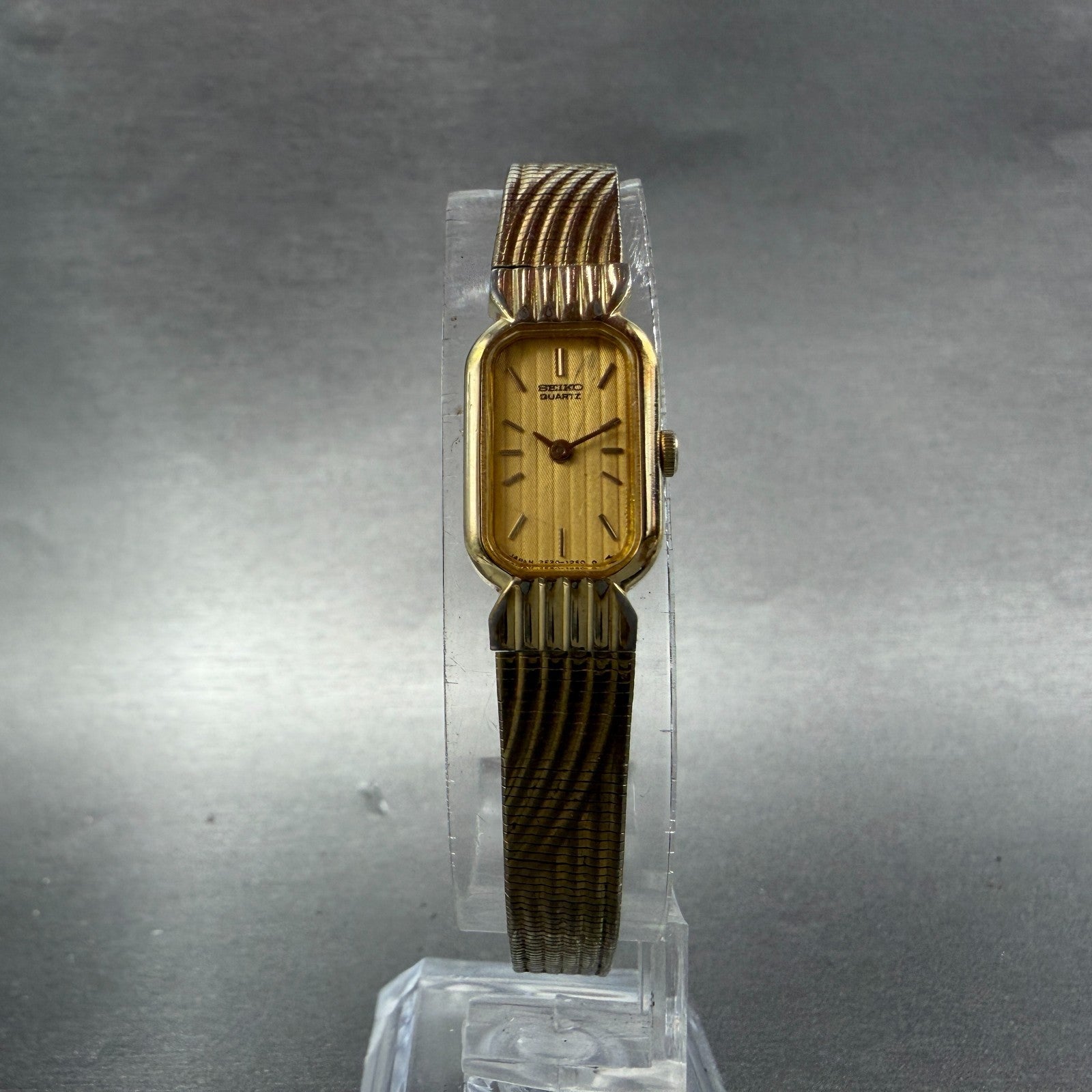 Seiko Tank Watch Women 13mm Champagne Dial Gold Tone 2e20-6019 New Battery UJH5