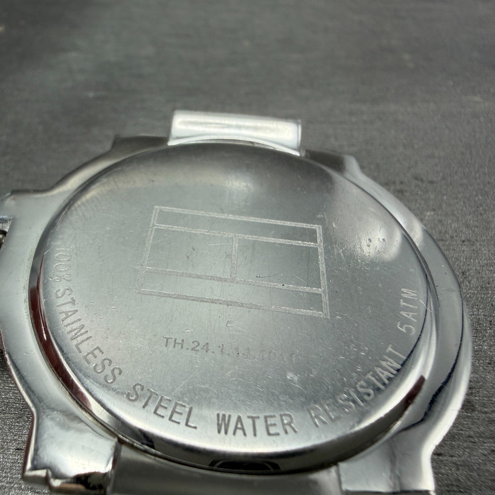 Tommy Hilfiger Watch Men 43mm Silver Dial Steel Date Round New Battery6
