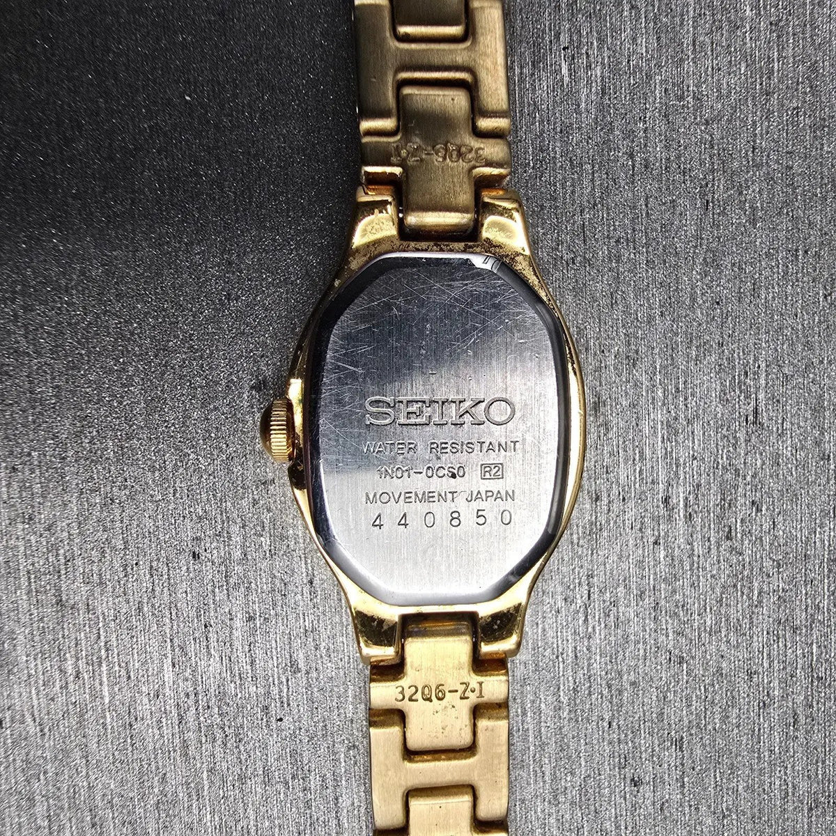 Seiko Watch Women 17mm Gold Dial Gold Tone Oval 1N01-0CS0 New Battery Vintage10