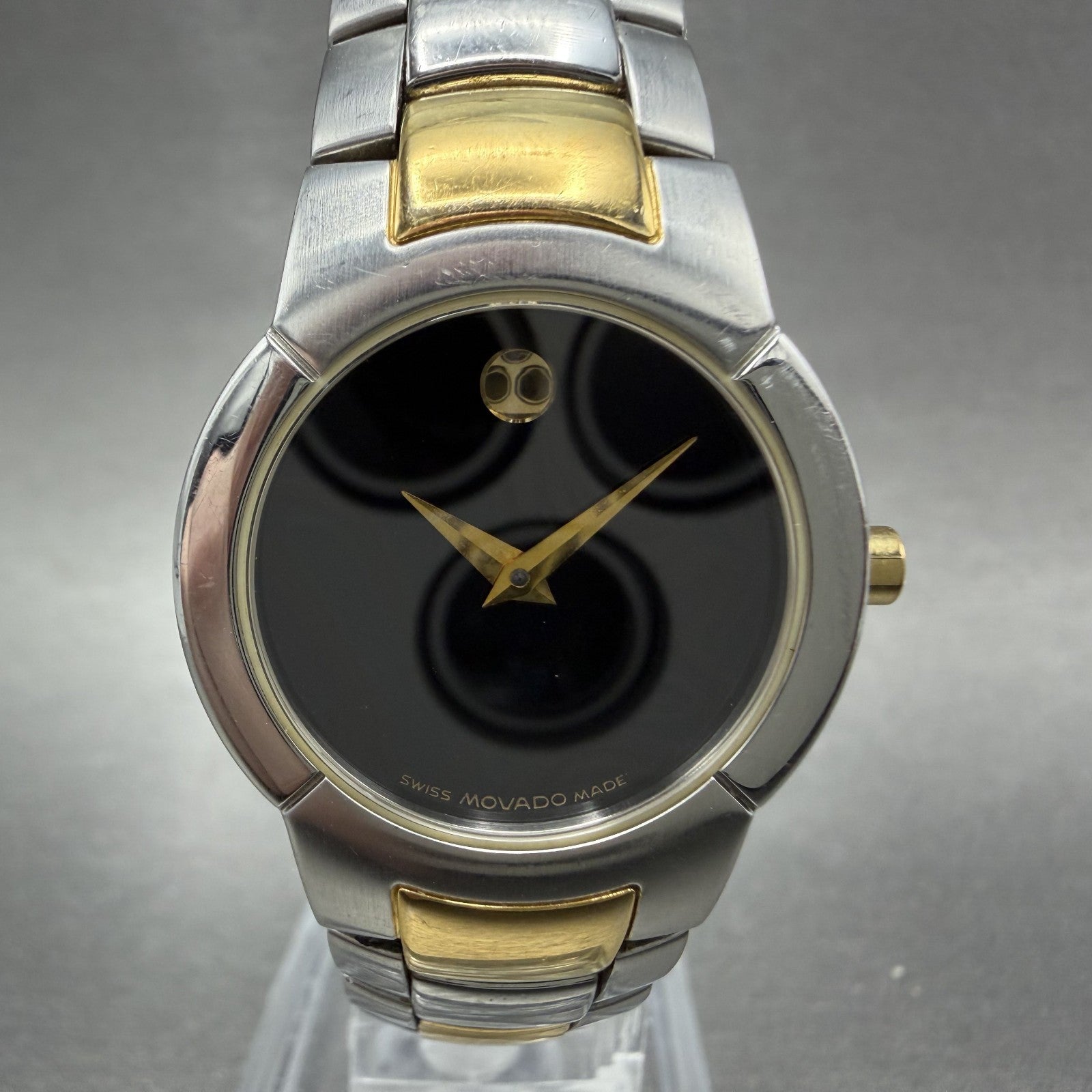 Movado Museum Watch Women 25mm Black Dial Two Tone Round 81 A1 1842 New Battery1