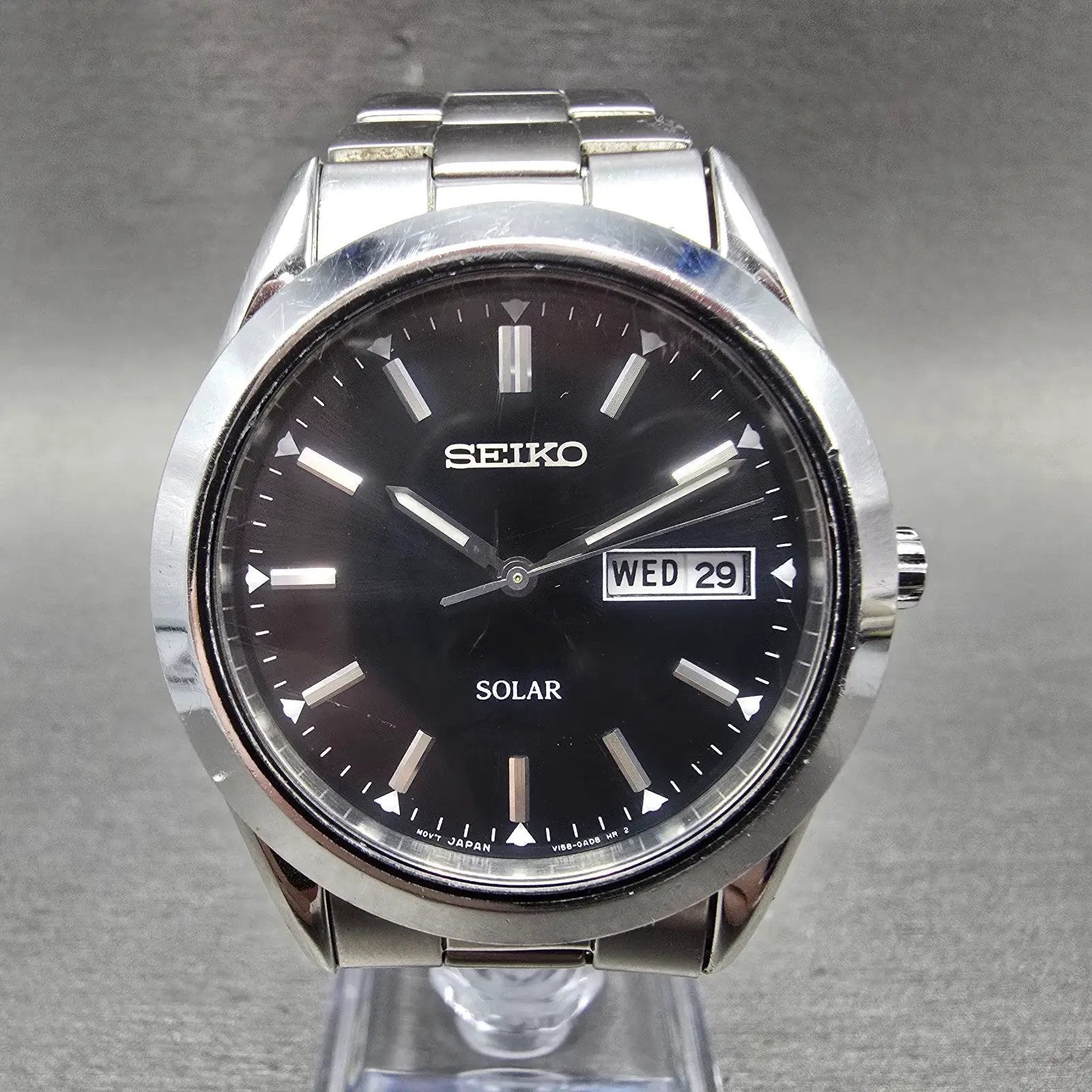 Seiko Solar Watch Men 37mm Black Dial Silver Tone Daydate Round V158-0AB0 Runs0