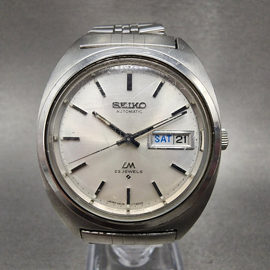 Seiko Lord Matic Watch Men 35mm Silver Dial Steel Daydate 5606-7140 Runs READ!!!