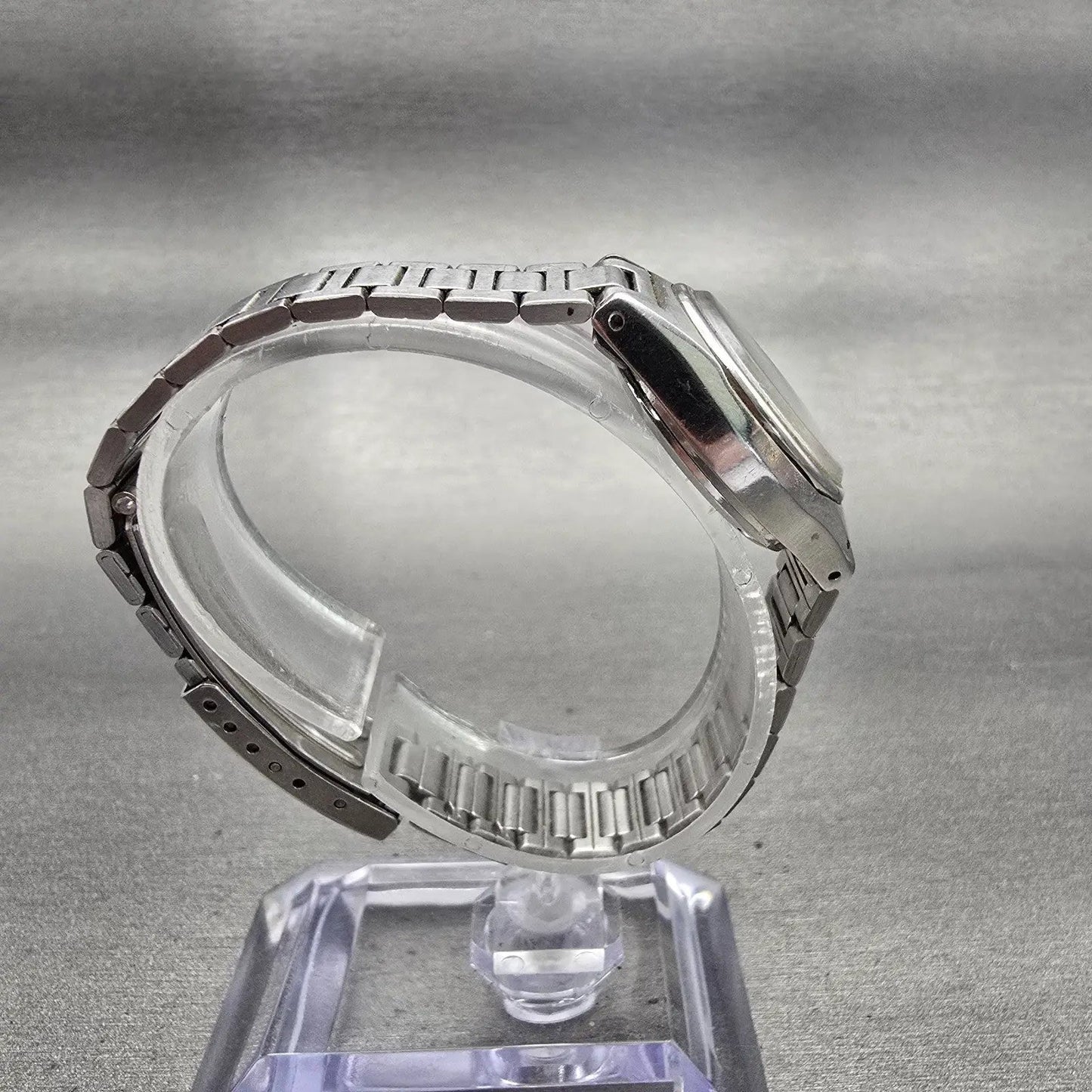 Seiko SQ Watch Women 23mm White Dial Silver Tone Daydate 8523-0039 New Battery8