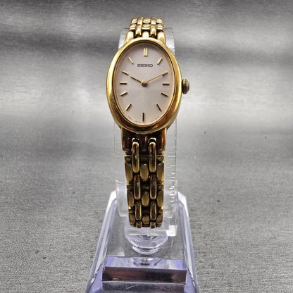 Seiko Watch Women 17mm White Dial Gold Tone Oval V400-1019 New Battery Vintage5