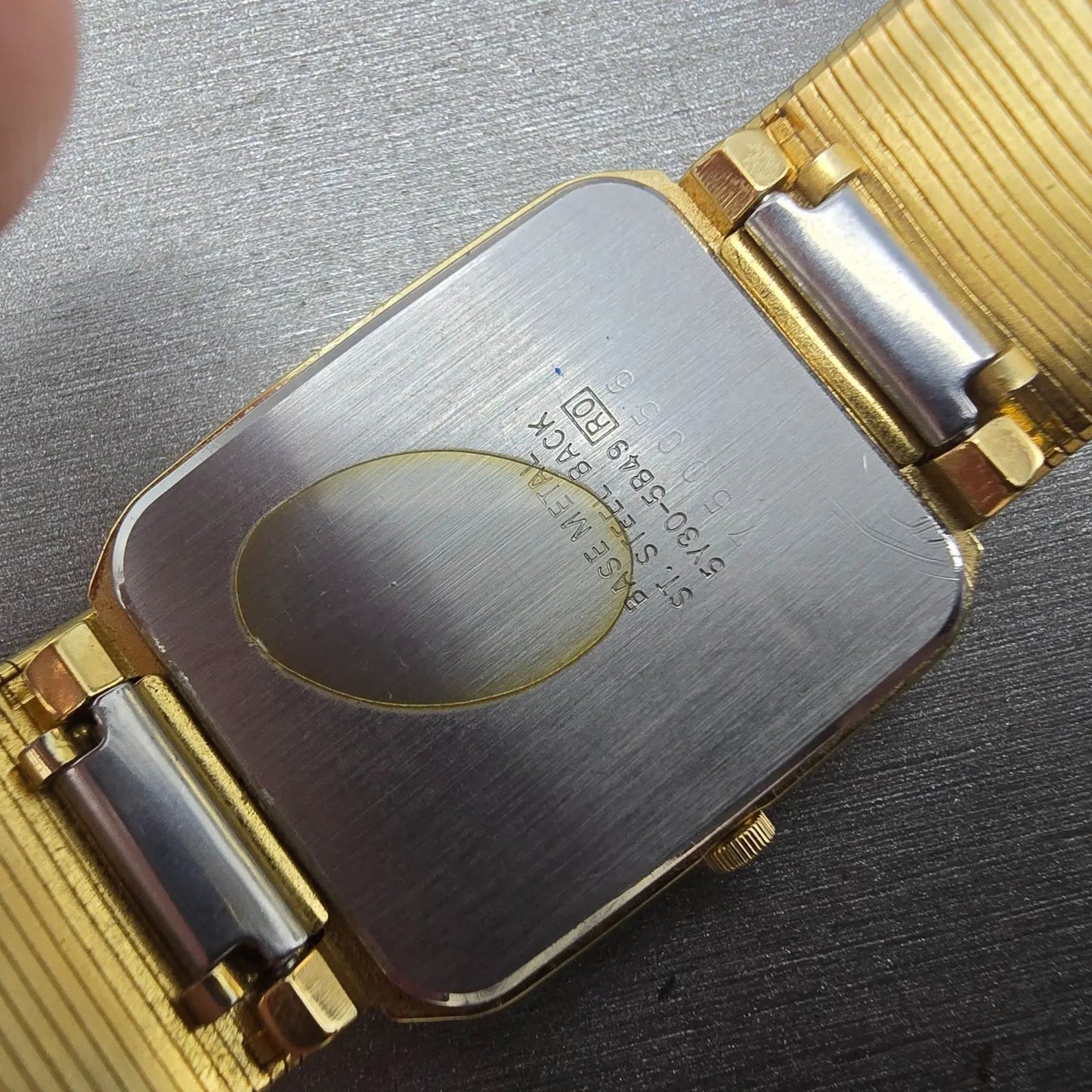 Seiko Tank Watch Men 25mm Champagne Dial Gold Tone Rectangle 5Y30-5B49 PARTS12