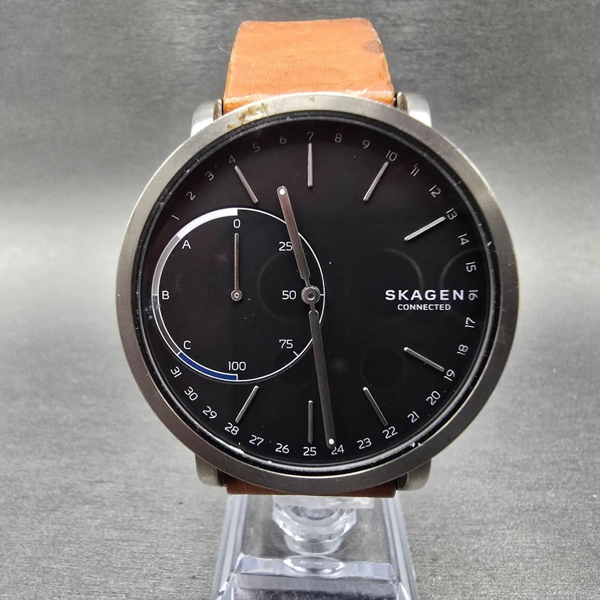 Skagen Connected Watch Men 42mm Gray Dial Silver Tone SKT1104 New Battery0