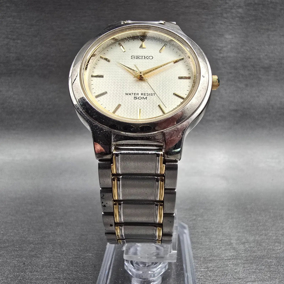 Seiko Watch Men 35mm Champagne Dial Silver Tone Round V701-2H20 New Battery5