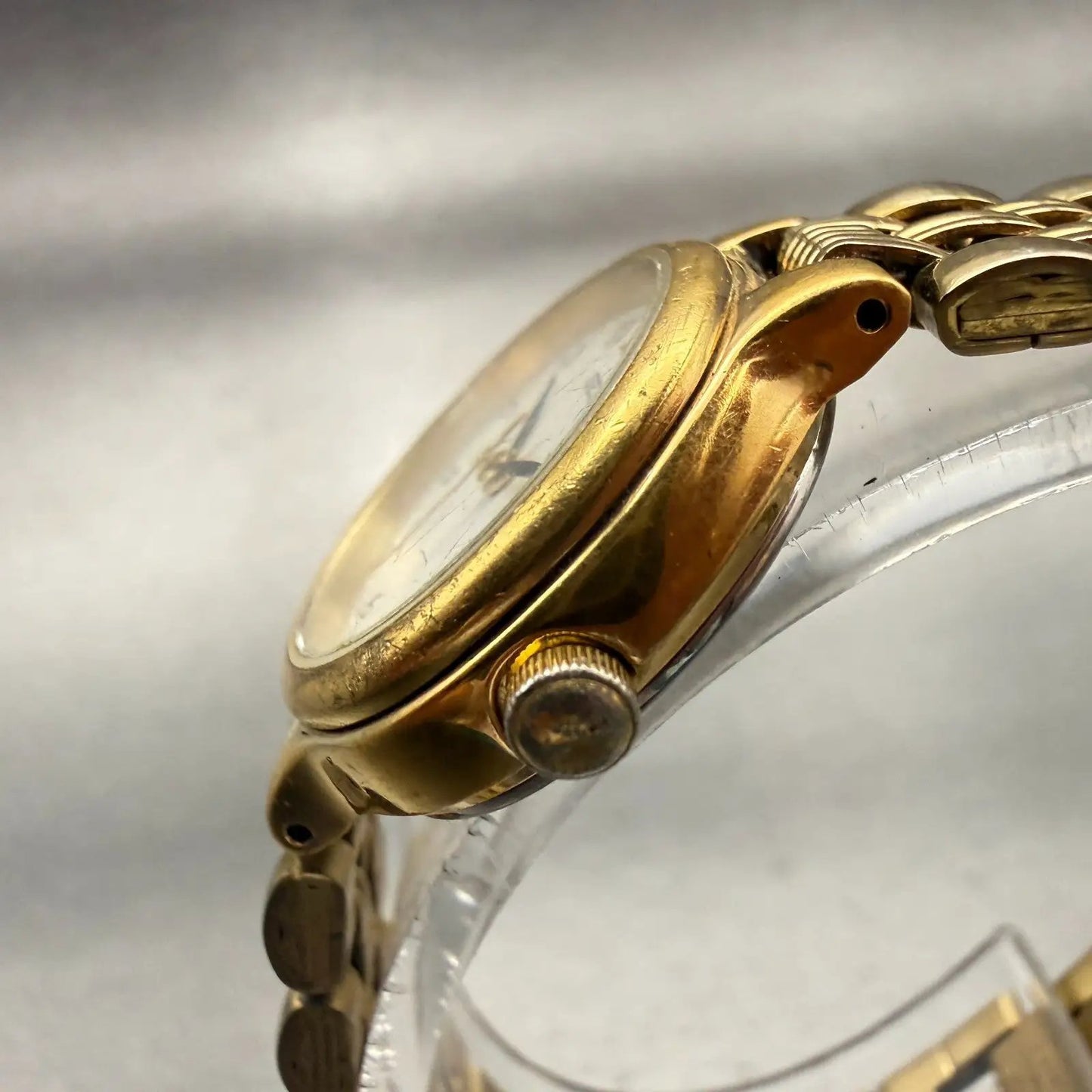 Seiko Watch Women 23mm White Dial Gold Tone Date Round 7N82-0228 New Battery VTG2