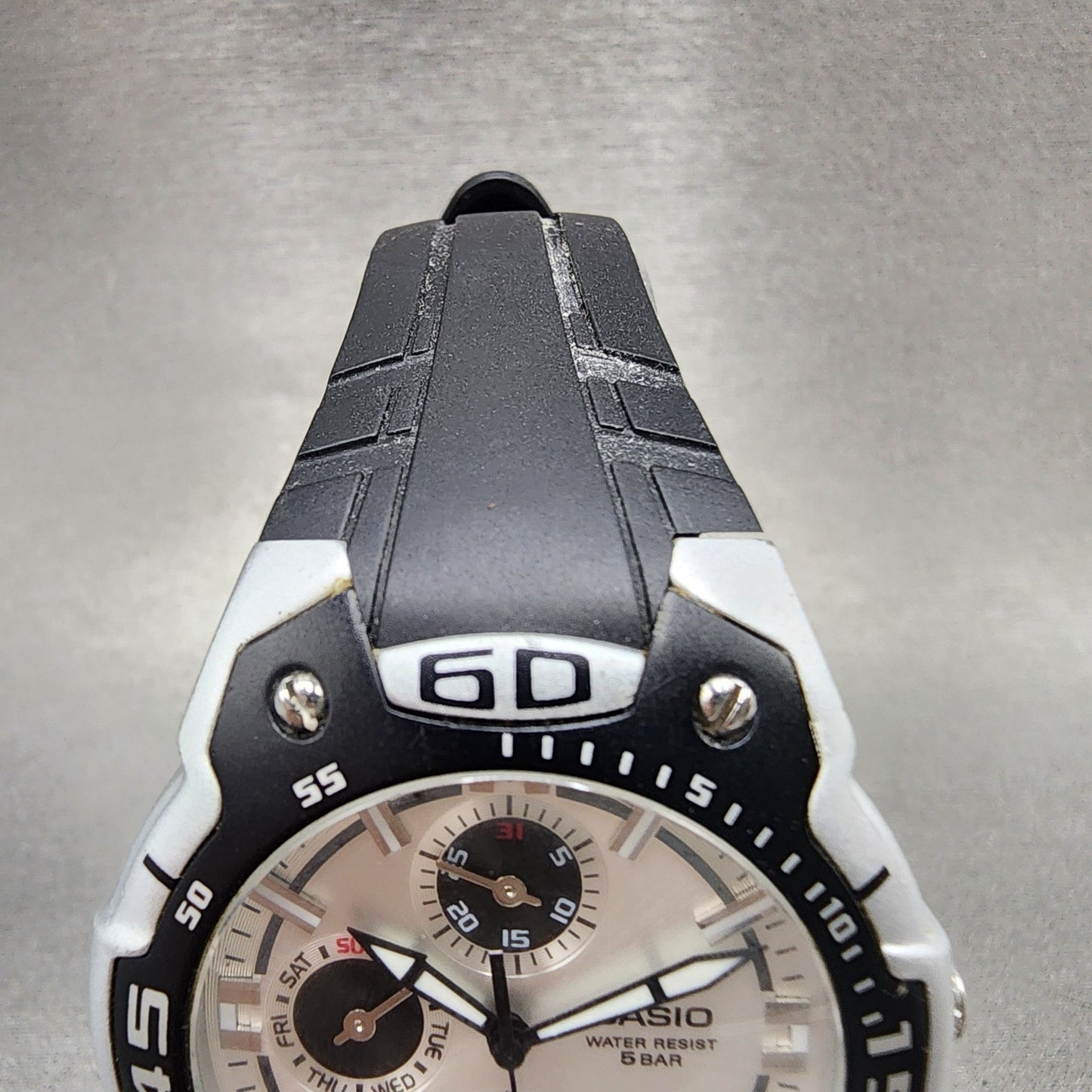 Casio MTP302 Watch Men 41mm Silver Dial Silver Tone Daydate Round New battery4