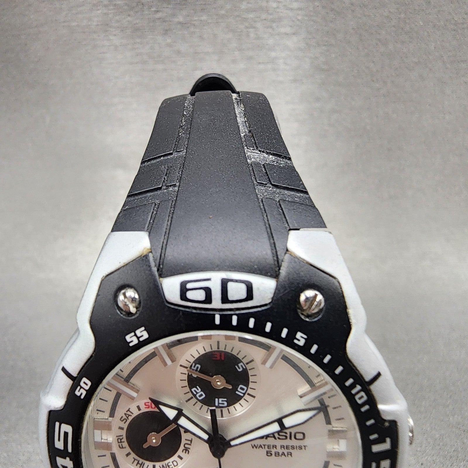 Casio MTP302 Watch Men 41mm Silver Dial Silver Tone Daydate Round New battery4