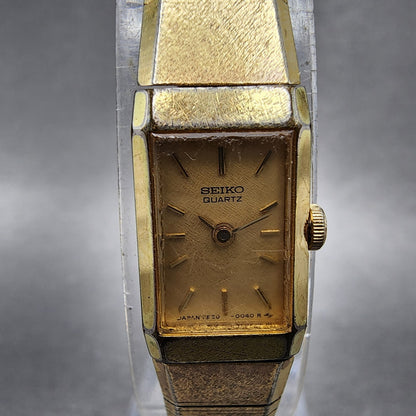 Seiko Tank Watch Women 12mm Champagne Dial Gold Tone 2e205029 New Battery1