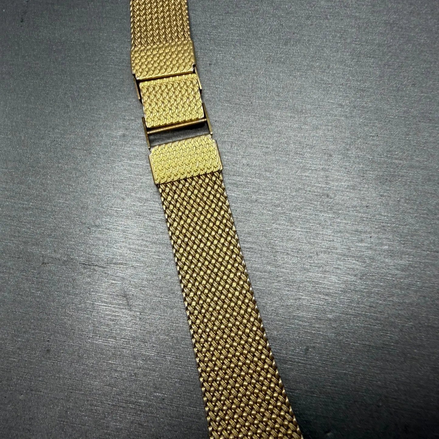 Seiko Tank Watch Men 25mm Black Dial Gold Tone Rectangle READ!! 7430-5499 NewBat9
