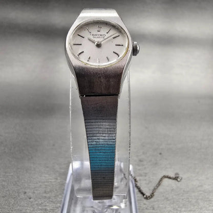 Seiko Watch Women 17mm Silver Dial Silver Tone Oval 5420-0029 New Battery VTG5