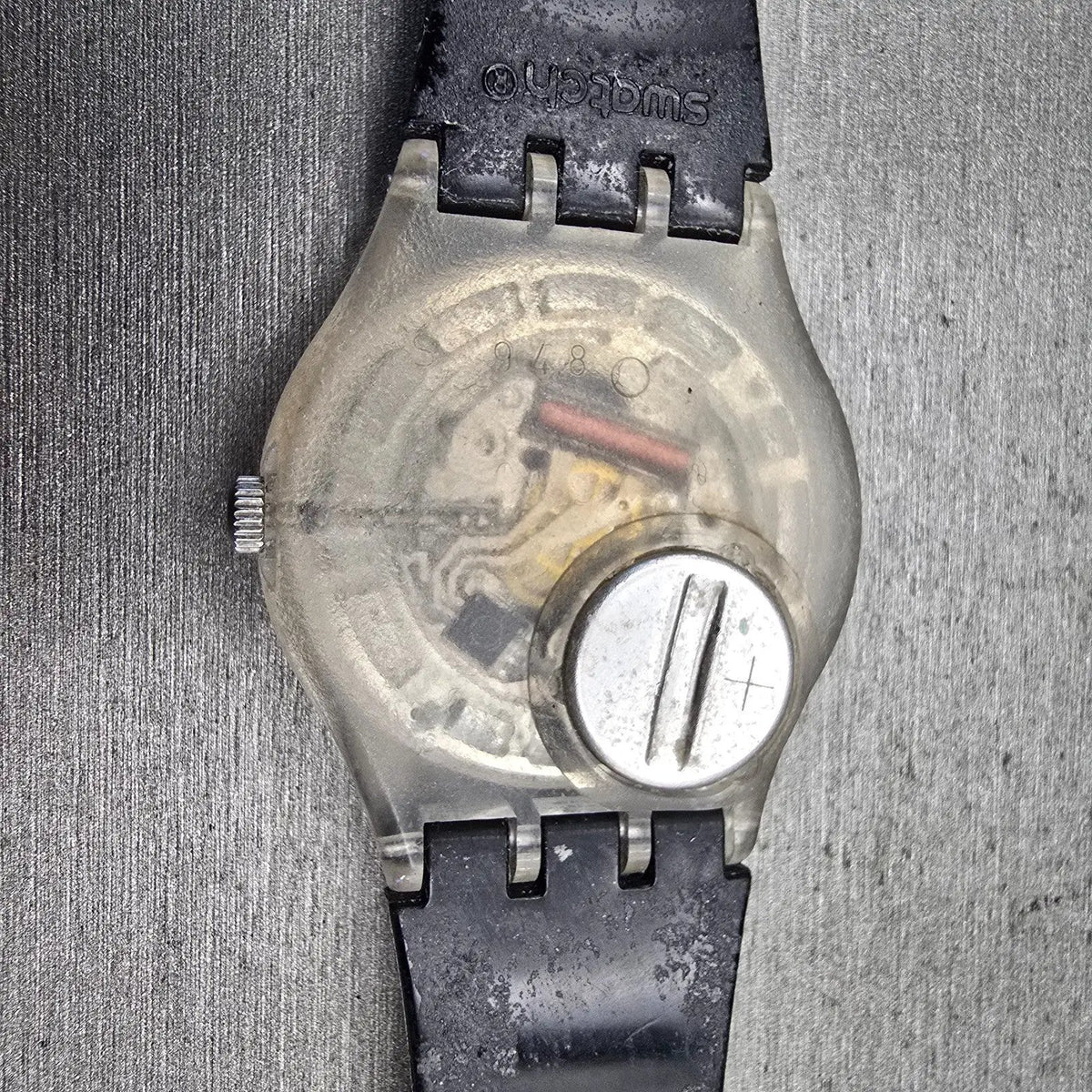 Swatch Porte Jarretelles Watch Men 34mm Black Dial Clear Case GK316 New Battery10