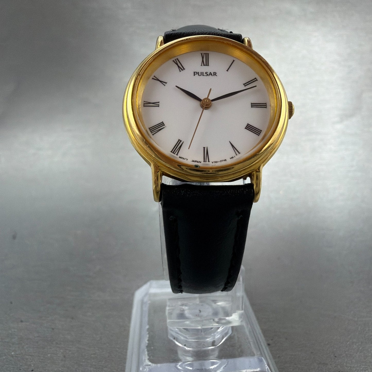 Seiko pulsar Watch Women 27mm White Dial Gold Tone Round V701-2A30 New Battery5