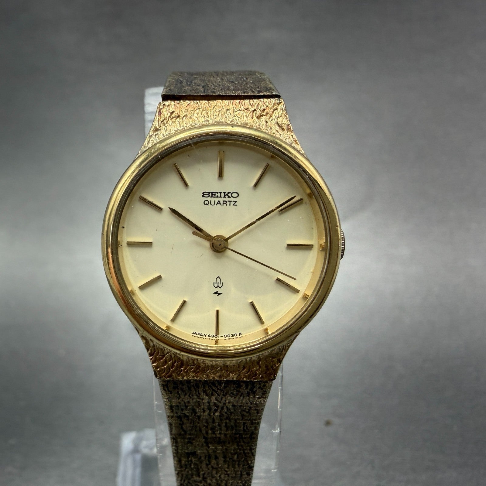 Seiko Watch Women 23mm Champagne Dial Gold Tone Round 4301-0010 New Battery0