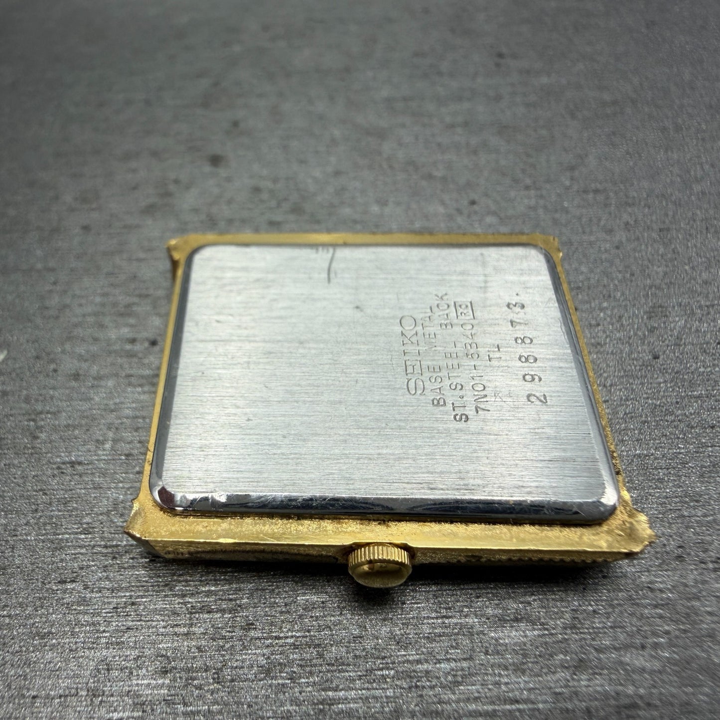 Seiko Tank Watch Men 25mm Champagne Dial Gold Tone Rectangle 7N01-5B40 PARTS9