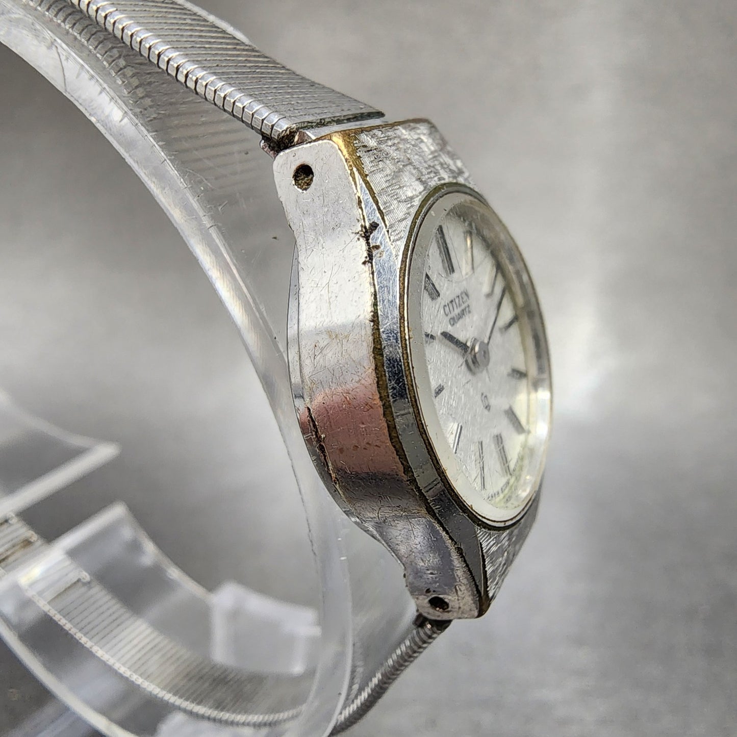 Citizen CQ Watch Women 20mm White Dial Silver Tone Round 4830385 New Batt3