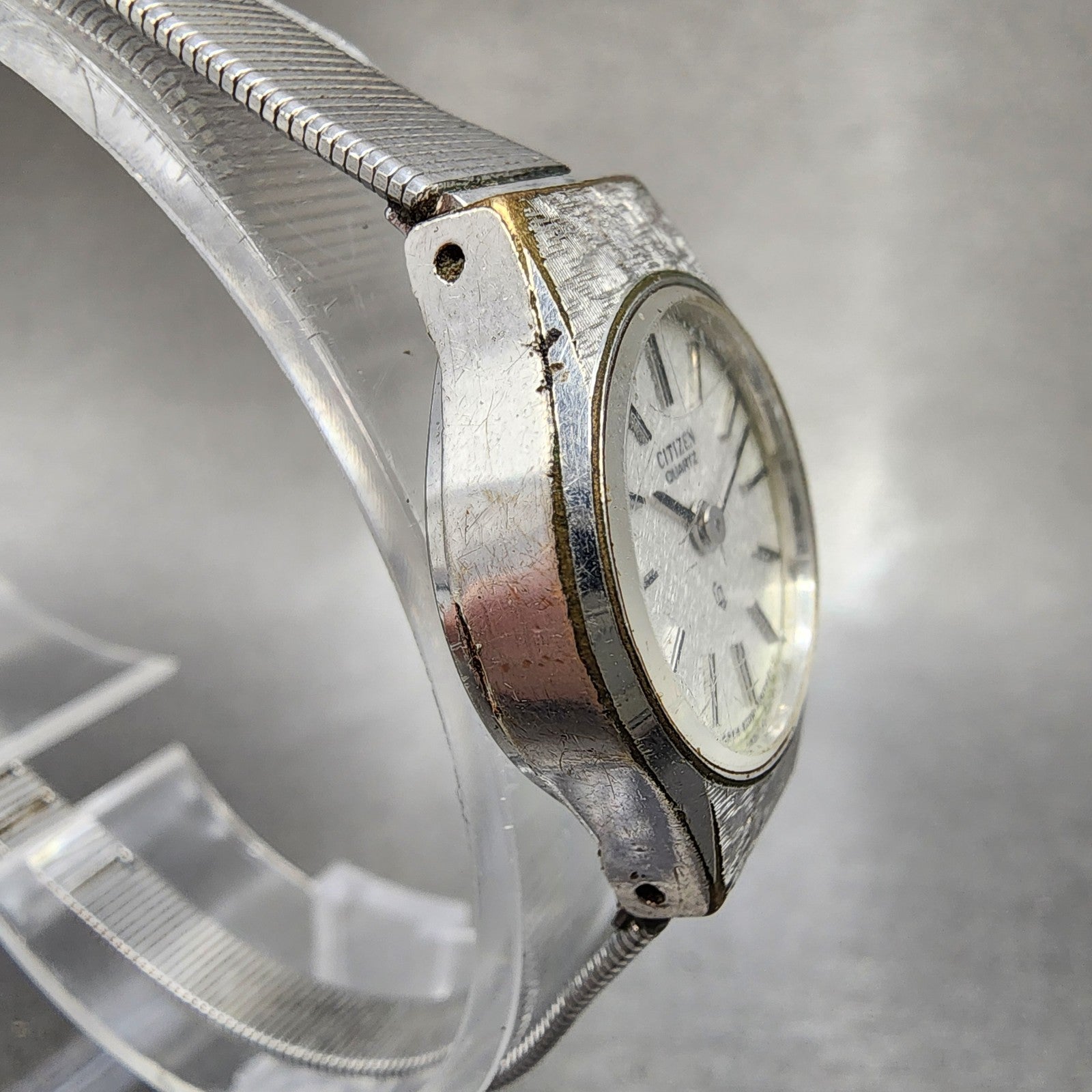 Citizen CQ Watch Women 20mm White Dial Silver Tone Round 4830385 New Batt3