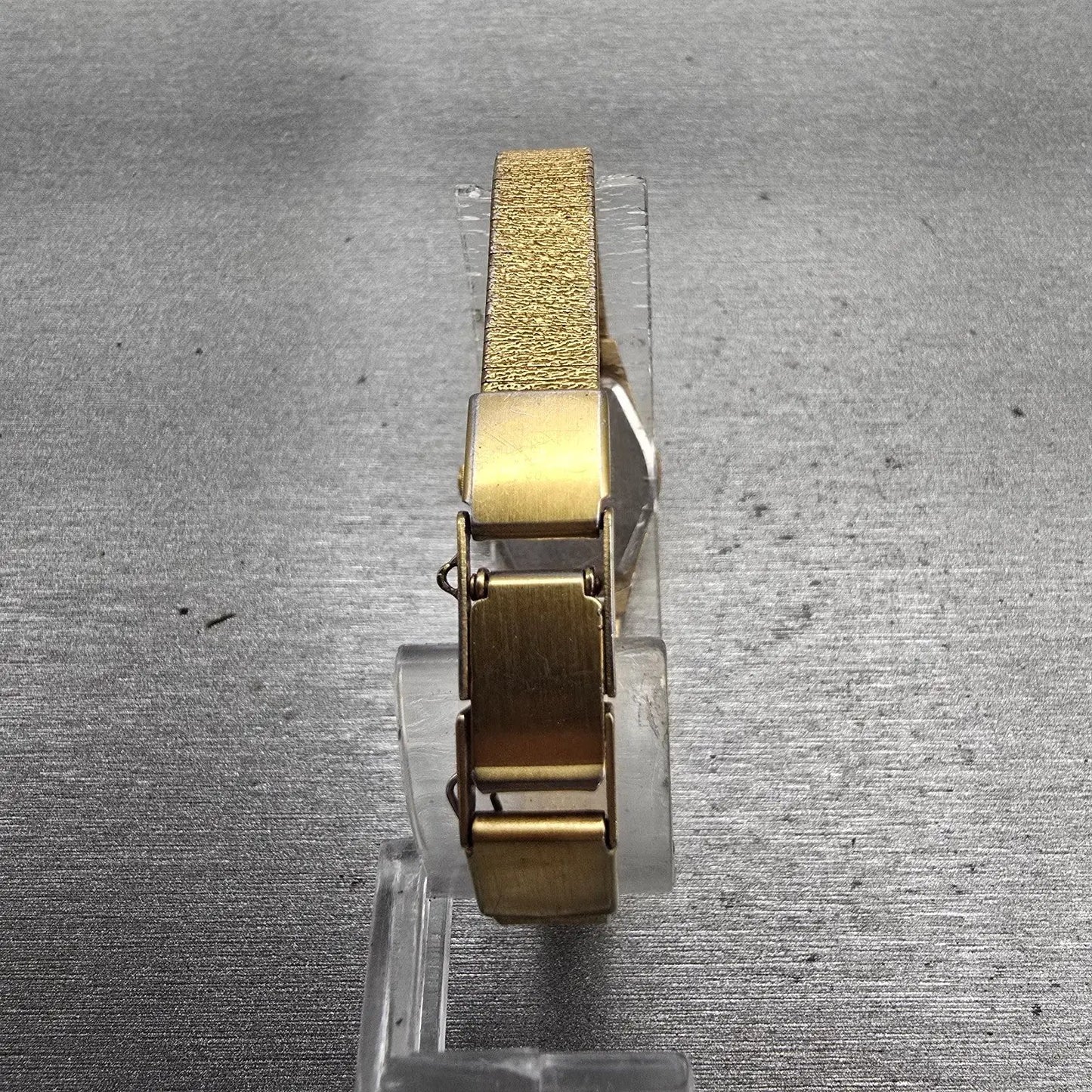 Citizen CQ Watch Women 17mm Black Dial Gold Tone Round 3220-890779 New Battery7