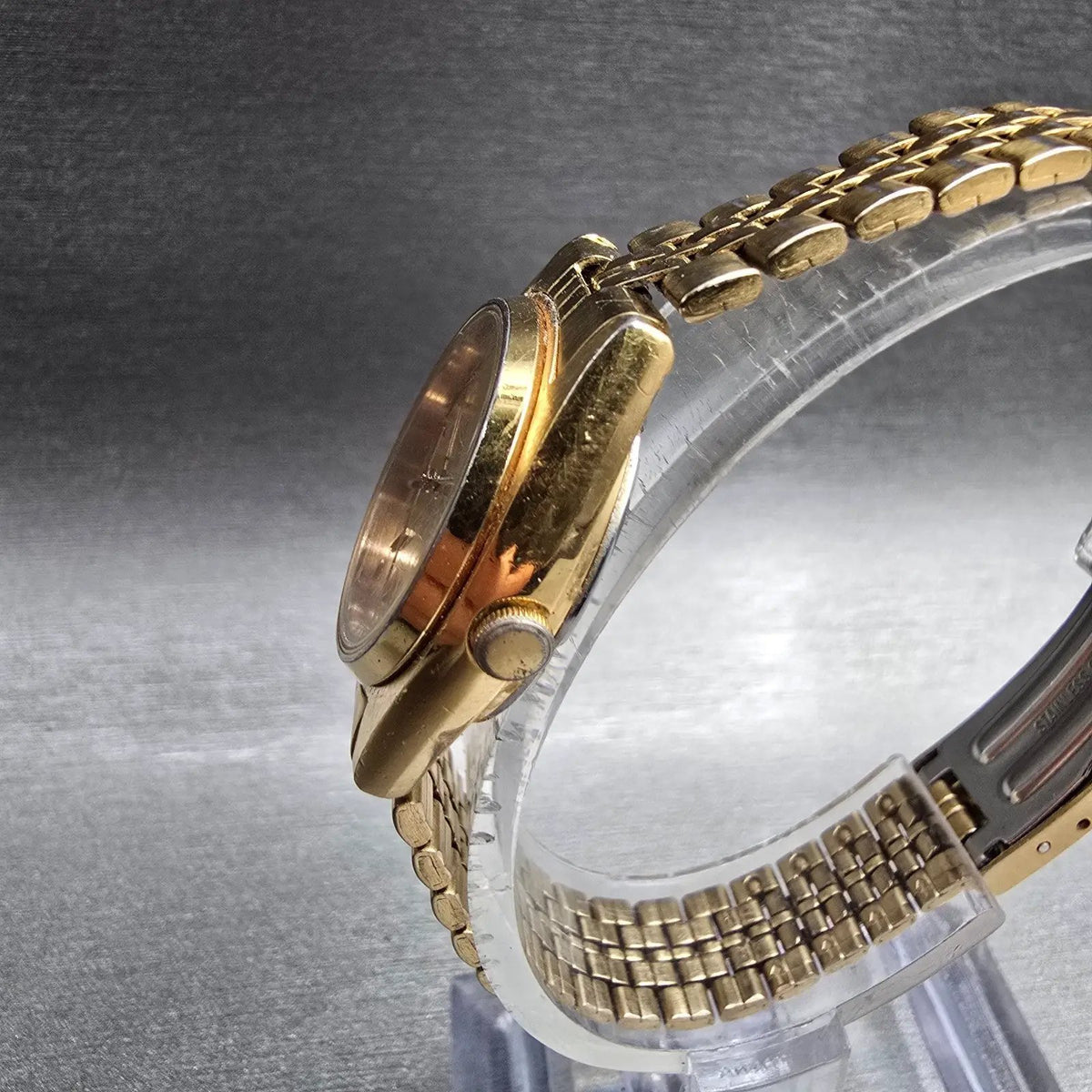 Seiko Watch Women 23mm Gold Dial Gold Tone Daydate Round 7N83-0011 New Battery2