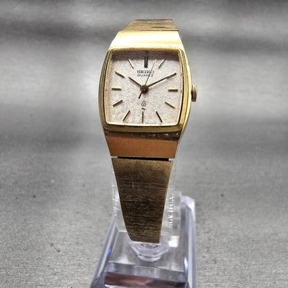 Seiko Watch Women 19mm Silver Dial Gold Tone Rectangle 4301-3000 New Battery VTG5