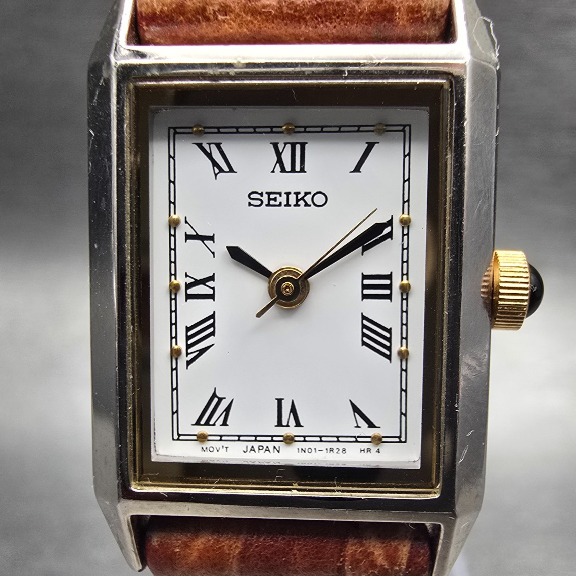 Seiko Tank Womens Watch 18mm White Dial Silver Tone Rectangle 1N01-5E90 New Batt1