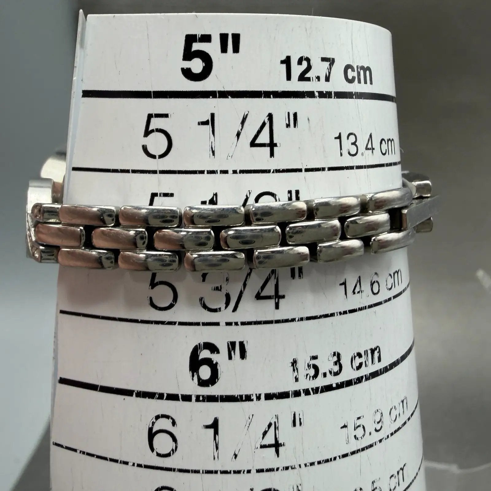 48043072