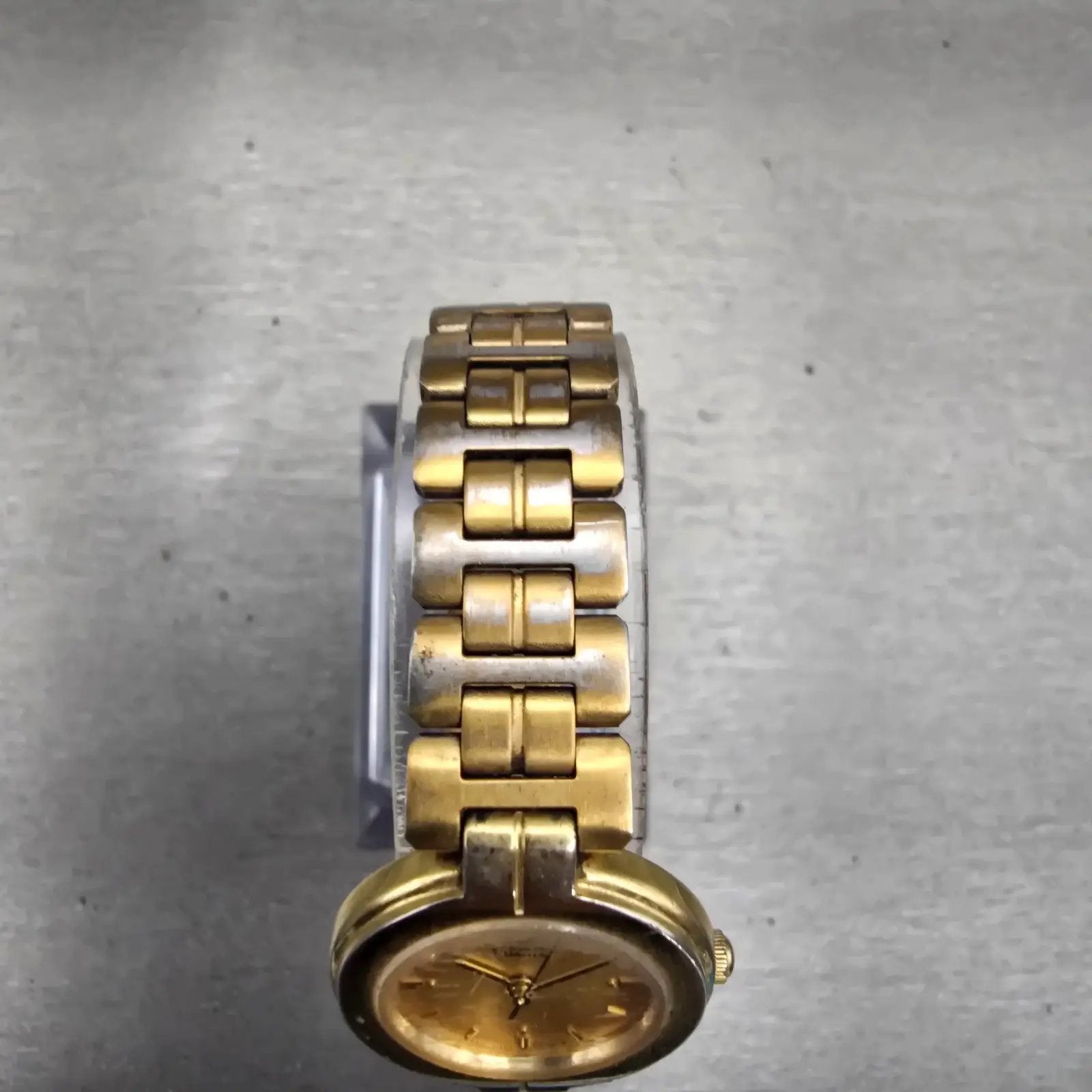 Seiko Watch Women 22mm Gold Dial Gold Tone Round 1N01-0A30 New Battery Vintage4