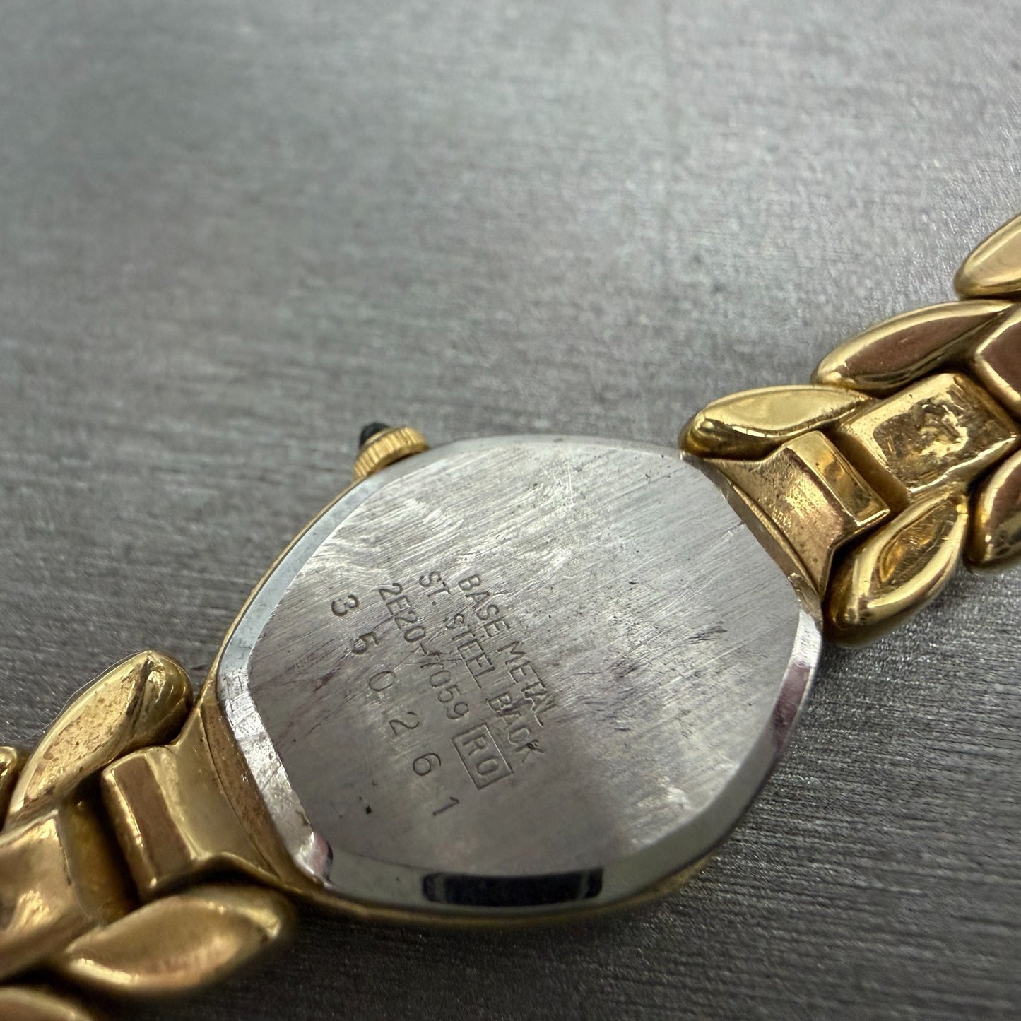 Seiko Watch Women 16mm Pink Dial Gold Tone Vintage 2E20-7059 New Battery9