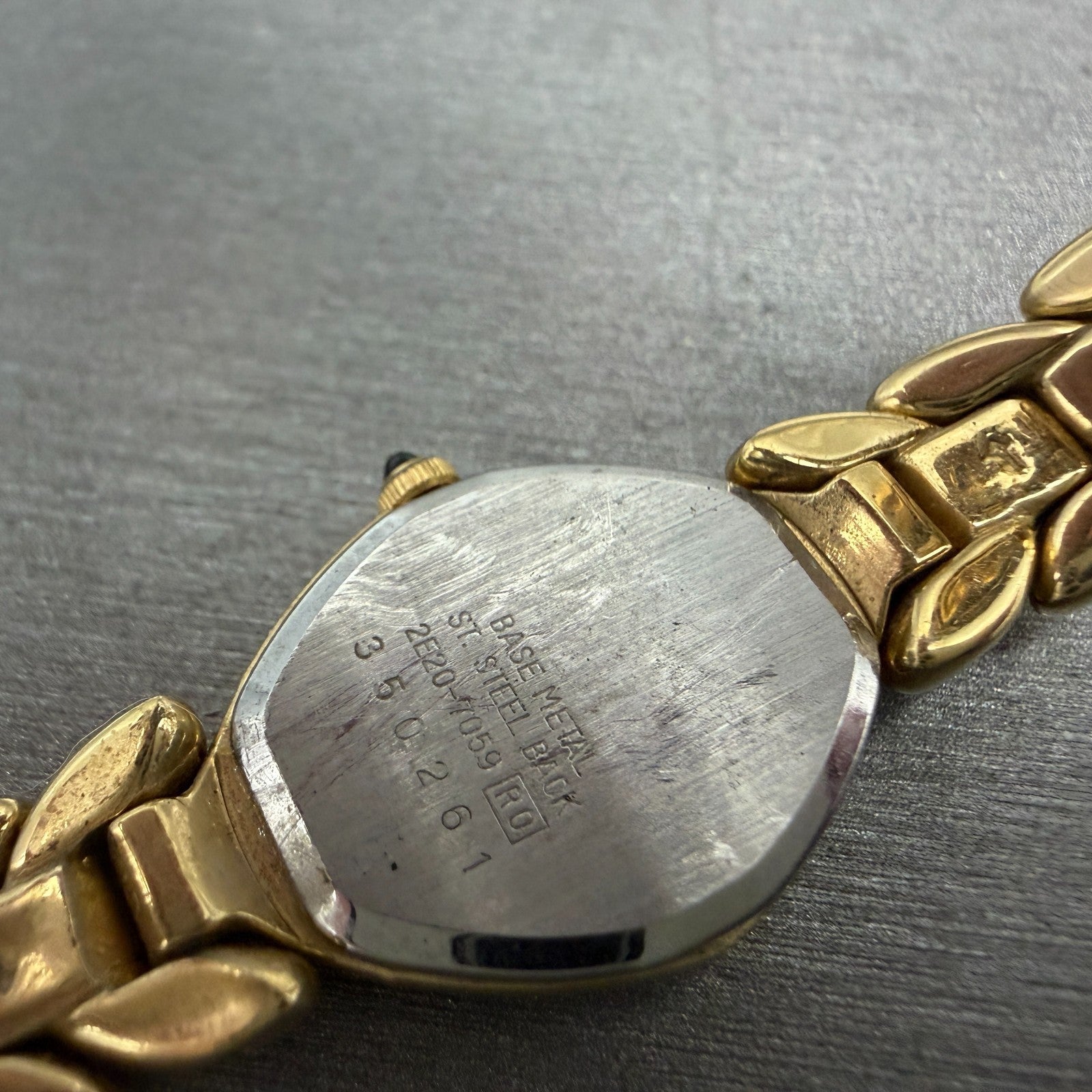 Seiko Watch Women 16mm Pink Dial Gold Tone Vintage 2E20-7059 New Battery9