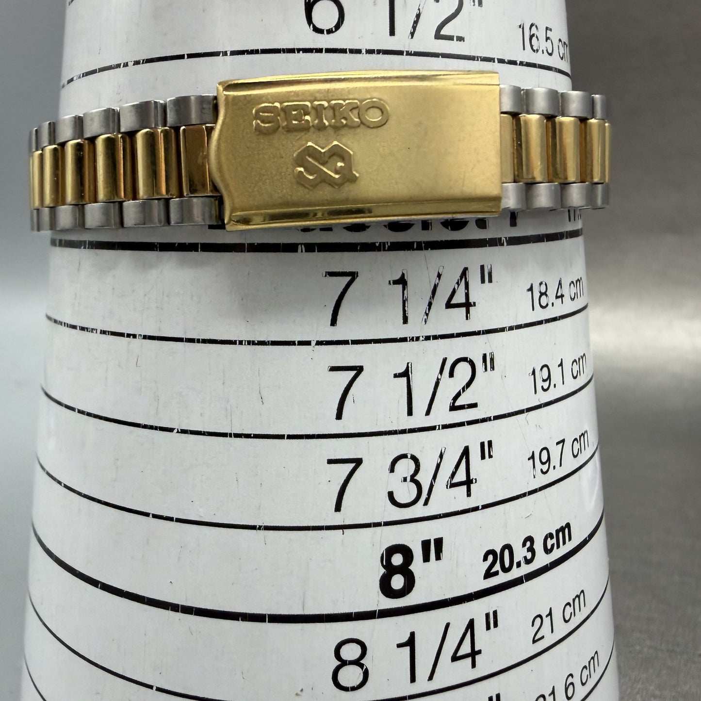 Seiko SQ Watch Women 24mm Gold Dial Two Tone Daydate Round 3E23-0A60 New Batt ST10
