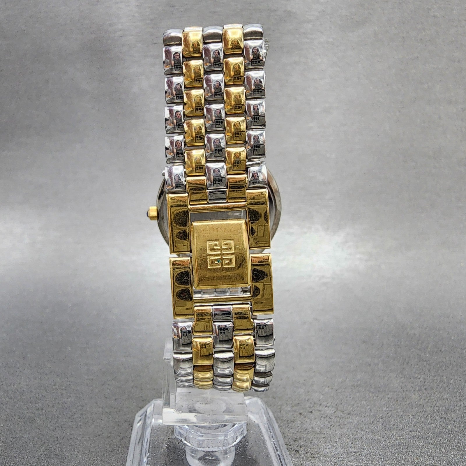 Givenchy Watch Women 33mm White Dial Two Tone Round New Battery7