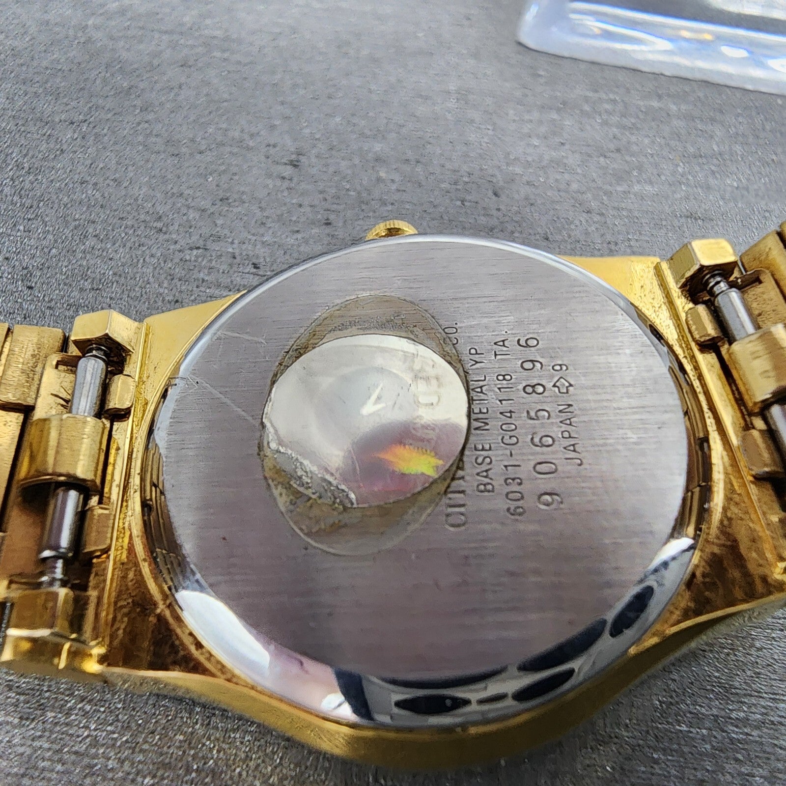 Citizen CQ Watch Women 30mm Champagne Dial Gold Tone Round 6031G04118 PARTS10