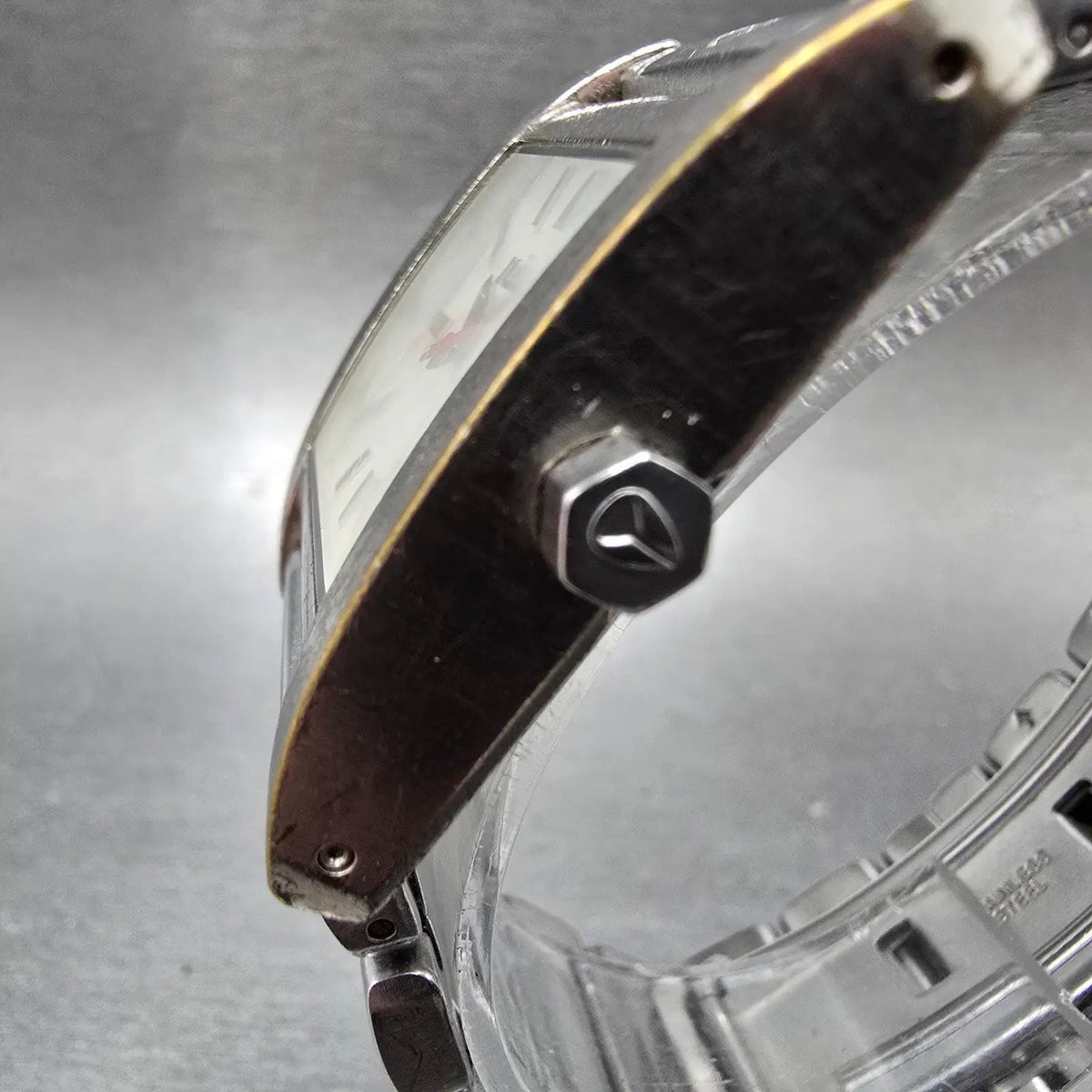 Nixon The Boss Watch Women White 30mm Dial Silver Rectangle New Battery2