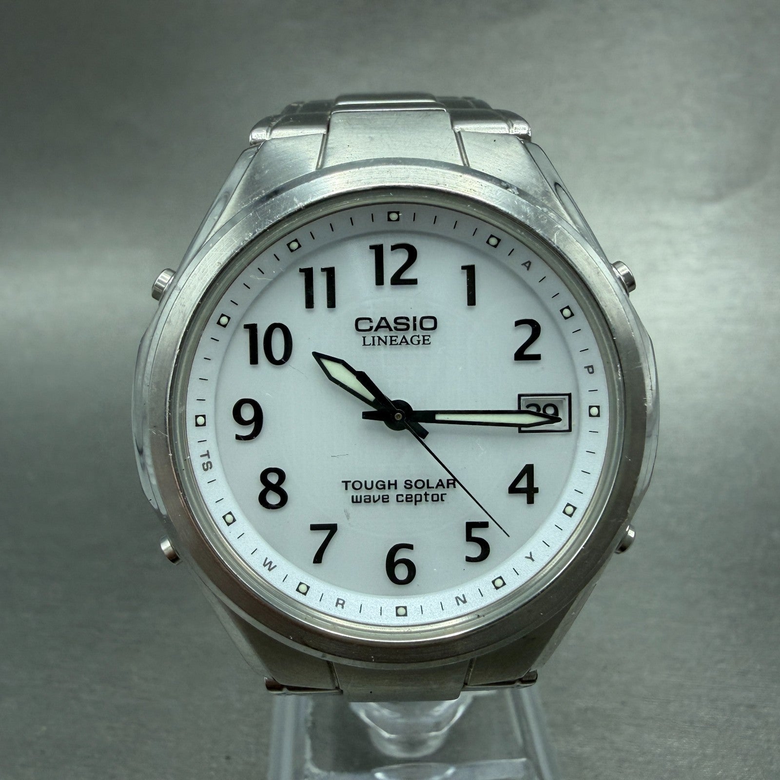 Casio Lineage Watch Men 38mm White Dial Silver Tone Date Solar LIW-120 Runs0