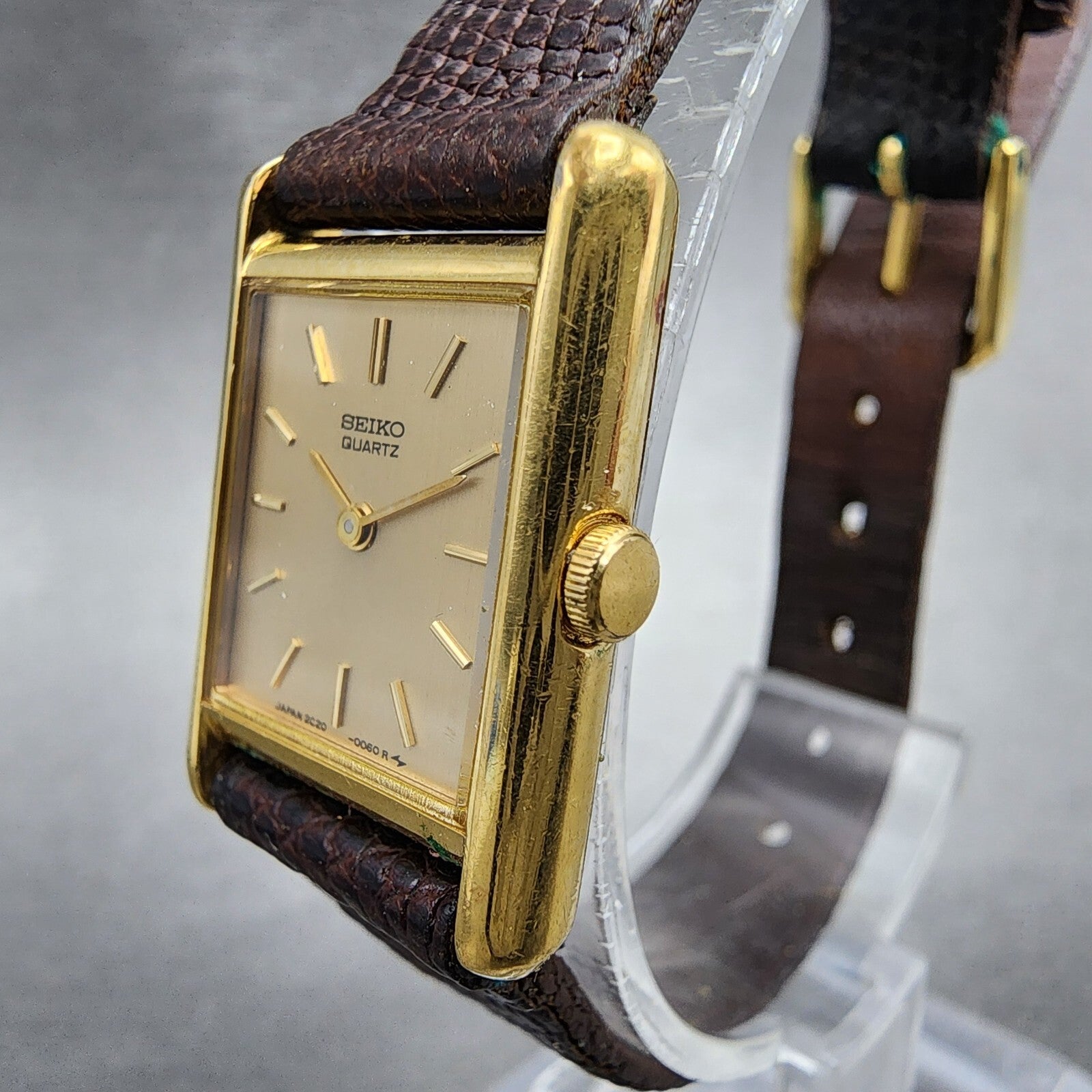 Seiko Tank Watch Women 18mm Gold Dial Gold Tone Rectangle 2C205019 New Battery2