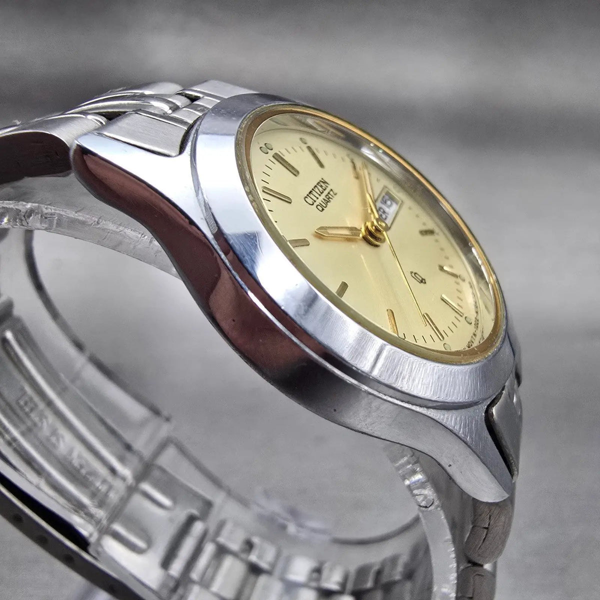 Citizen CQ Watch Women 27mm Champagne Dial Silver Tone 1002-B00632 New Battery3