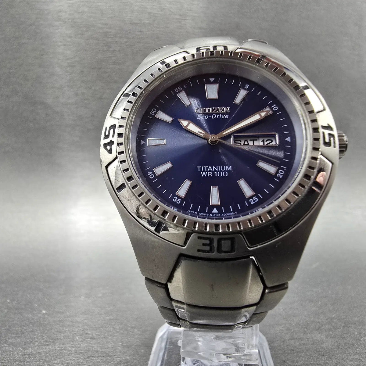Citizen Eco-Drive Dive Watch Men 40mm Blue Dial Silver Daydate E101-K004403 Runs5