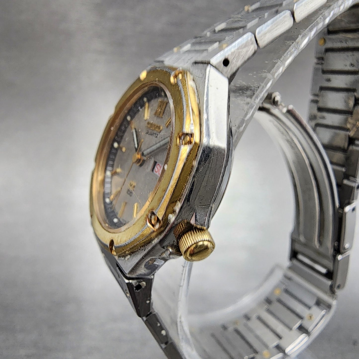 Seiko SQ 100 Watch Women 25mm Gray Dial Two Tone Daydate Octagon New Battery2