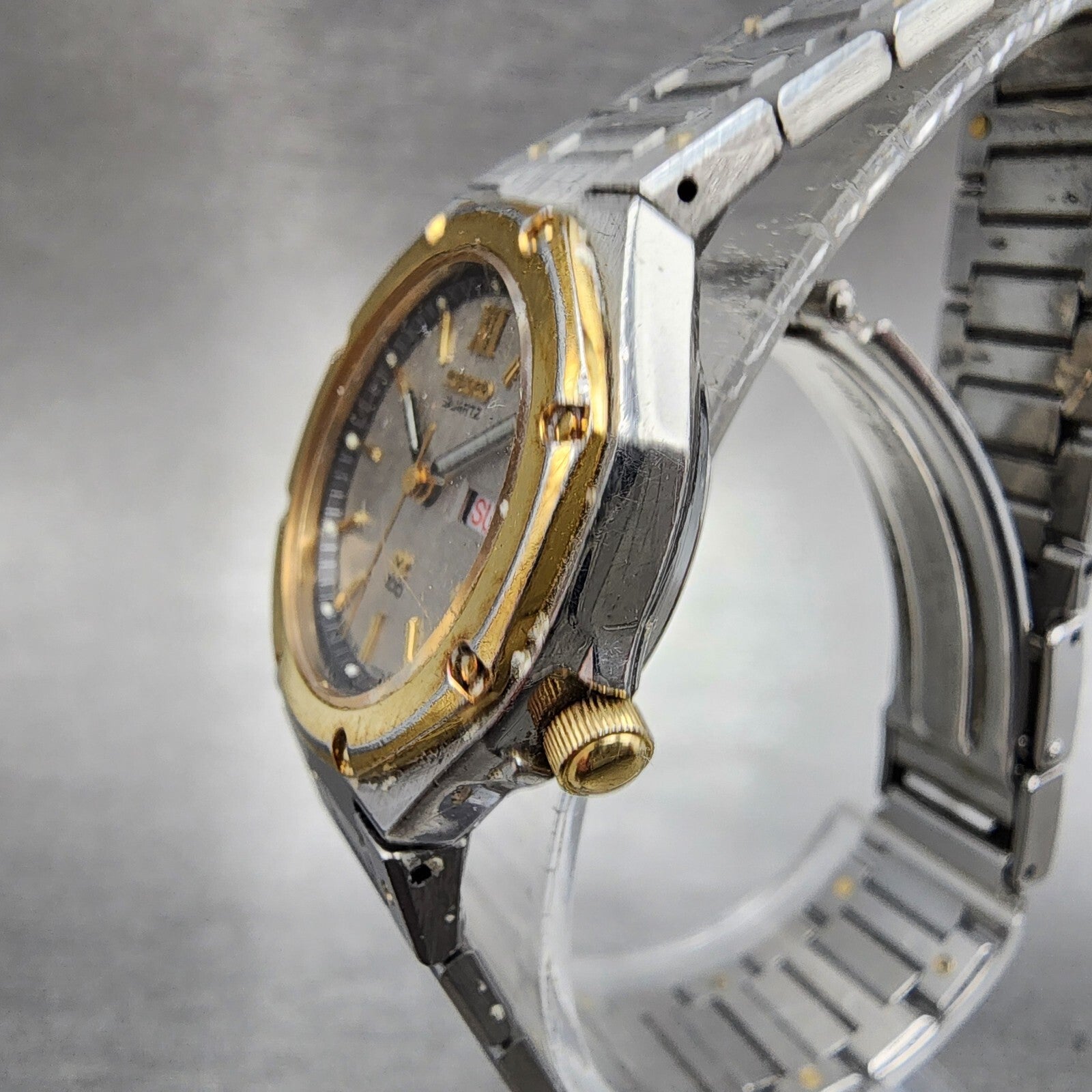 Seiko SQ 100 Watch Women 25mm Gray Dial Two Tone Daydate Octagon New Battery2