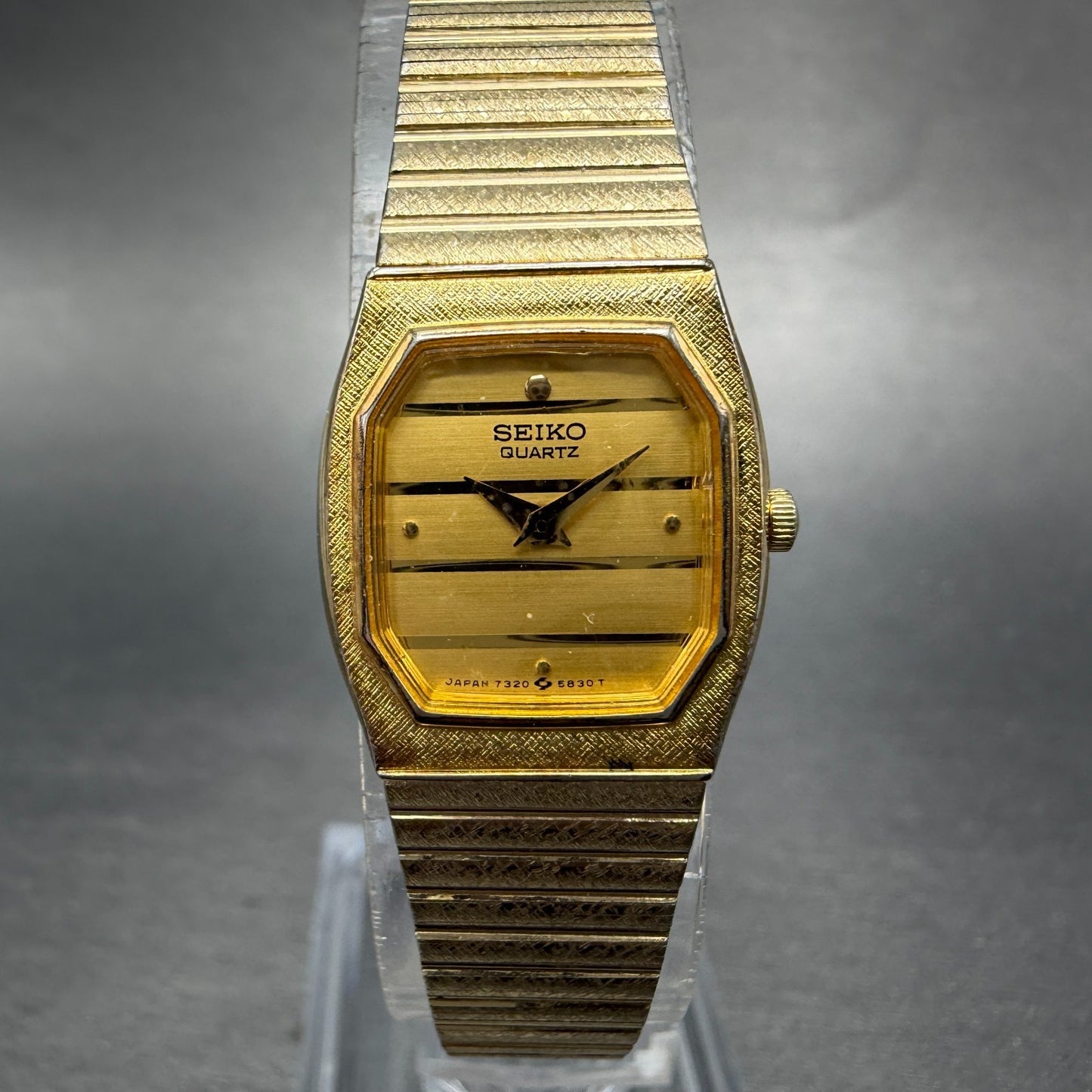 Seiko Watch Women 18mm Champagne Dial Gold Tone Rectangle 7320-5499 New Battery0